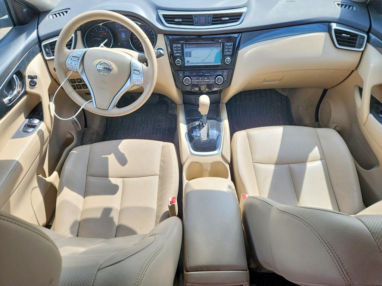 2015 Nissan Rogue S White vin: 5N1AT2MV5FC773143