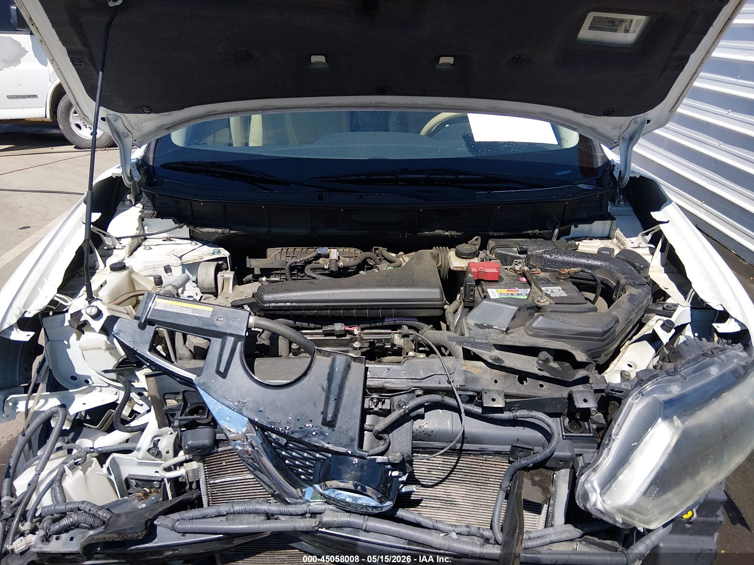 2015 Nissan Rogue S White vin: 5N1AT2MV5FC814869