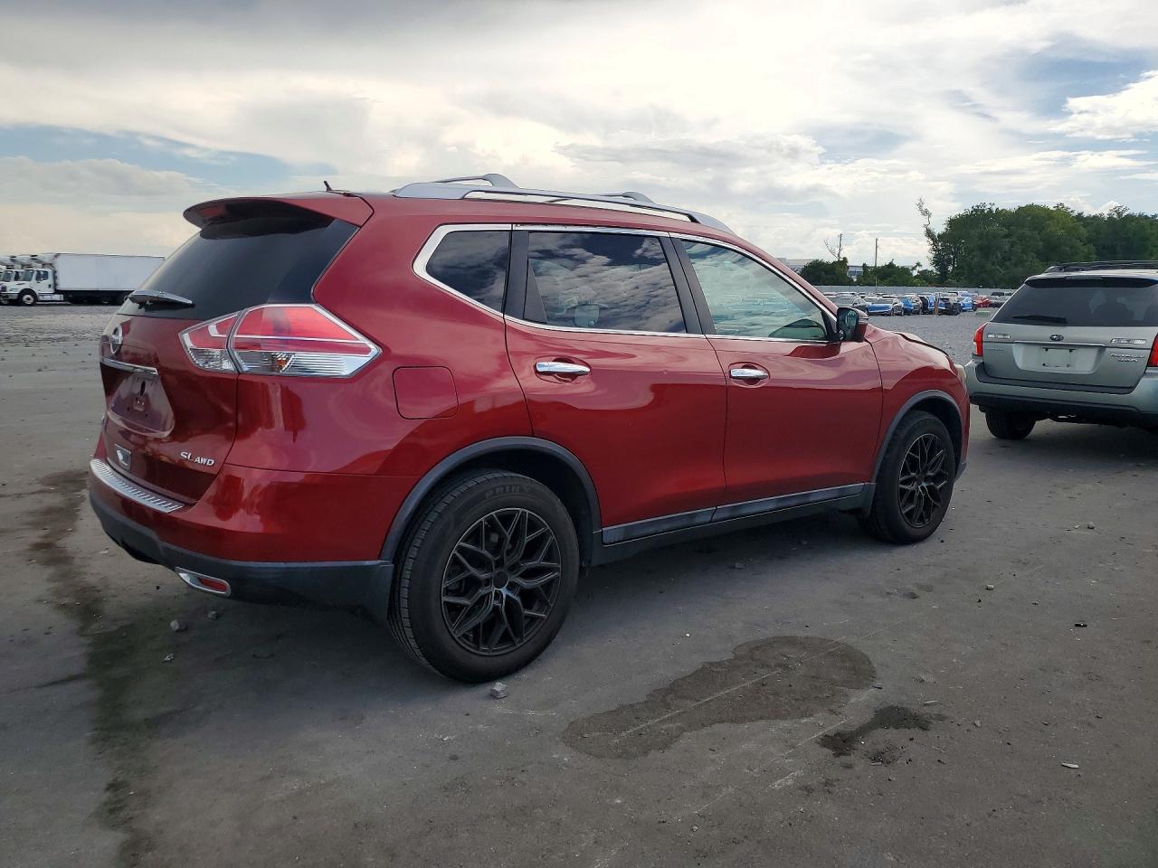 2015 Nissan Rogue Sl Red vin: 5N1AT2MV5FC827072