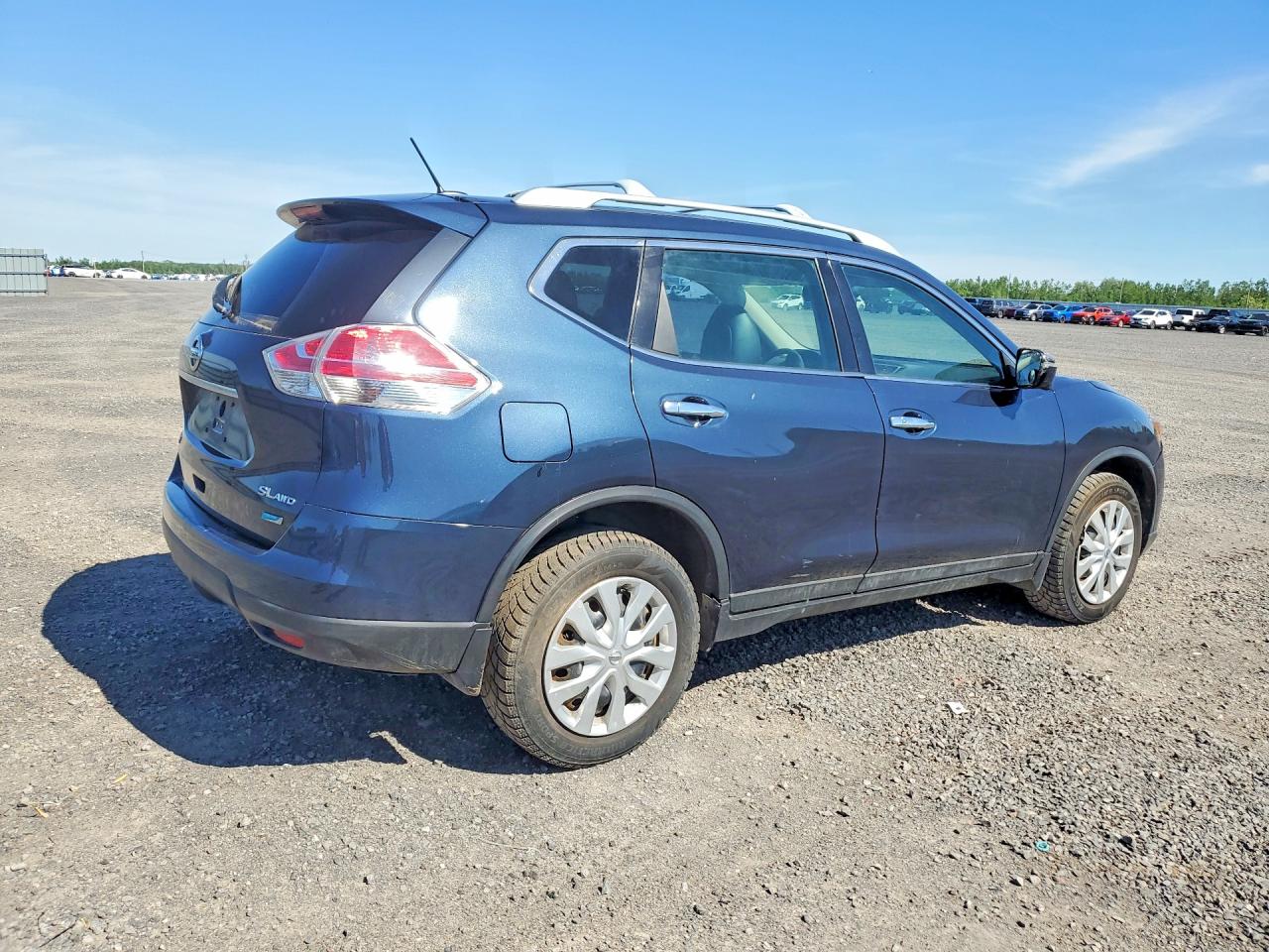 2015 Nissan Rogue S Blue vin: 5N1AT2MV5FC834958