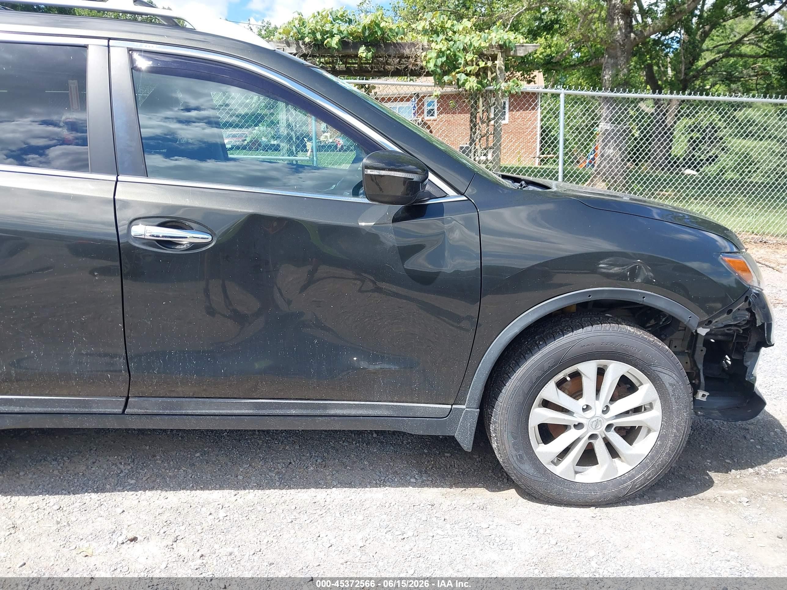 2015 Nissan Rogue Sv Зеленый vin: 5N1AT2MV5FC841781