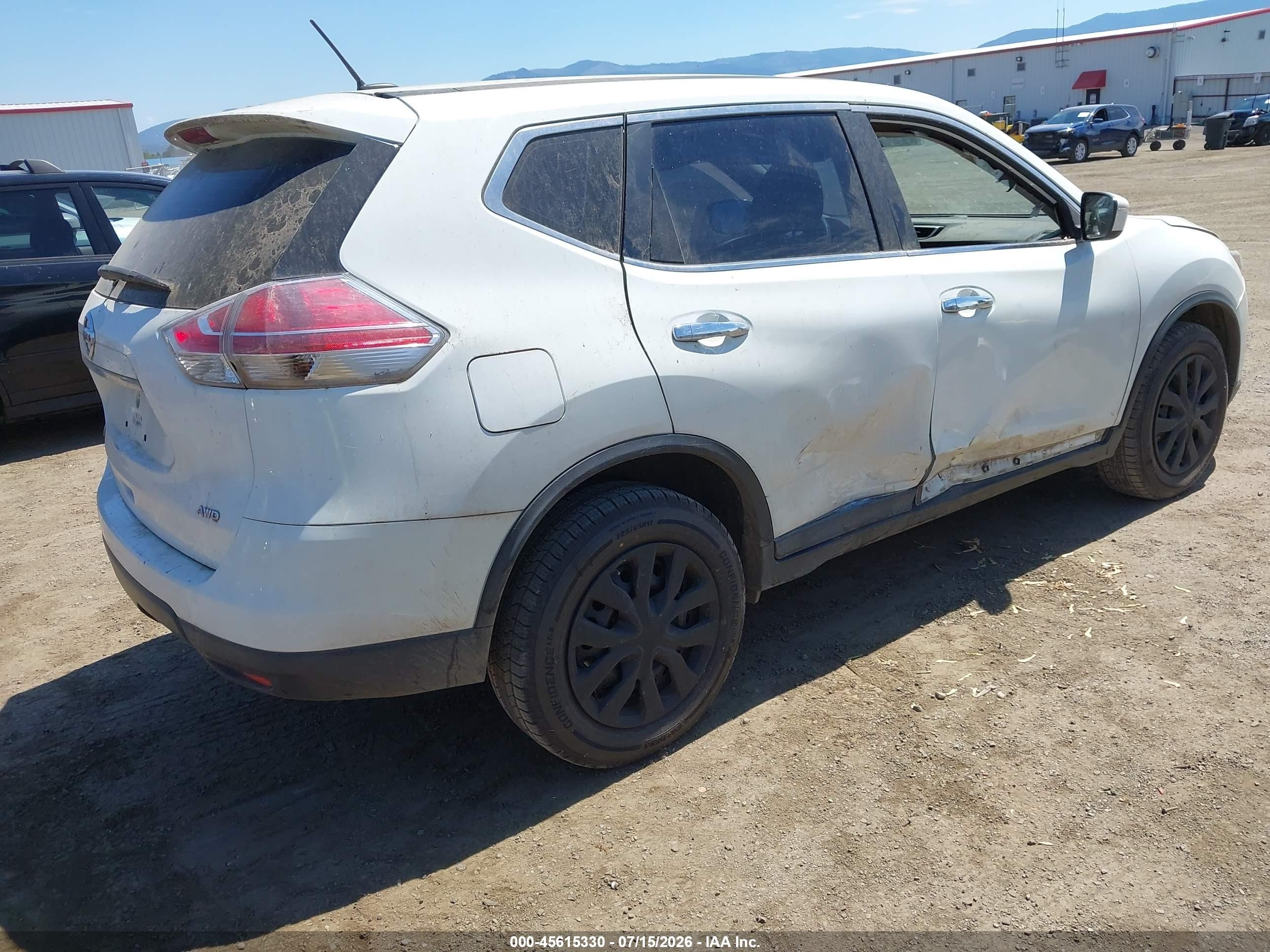 2015 Nissan Rogue S/sl/sv White vin: 5N1AT2MV5FC857253
