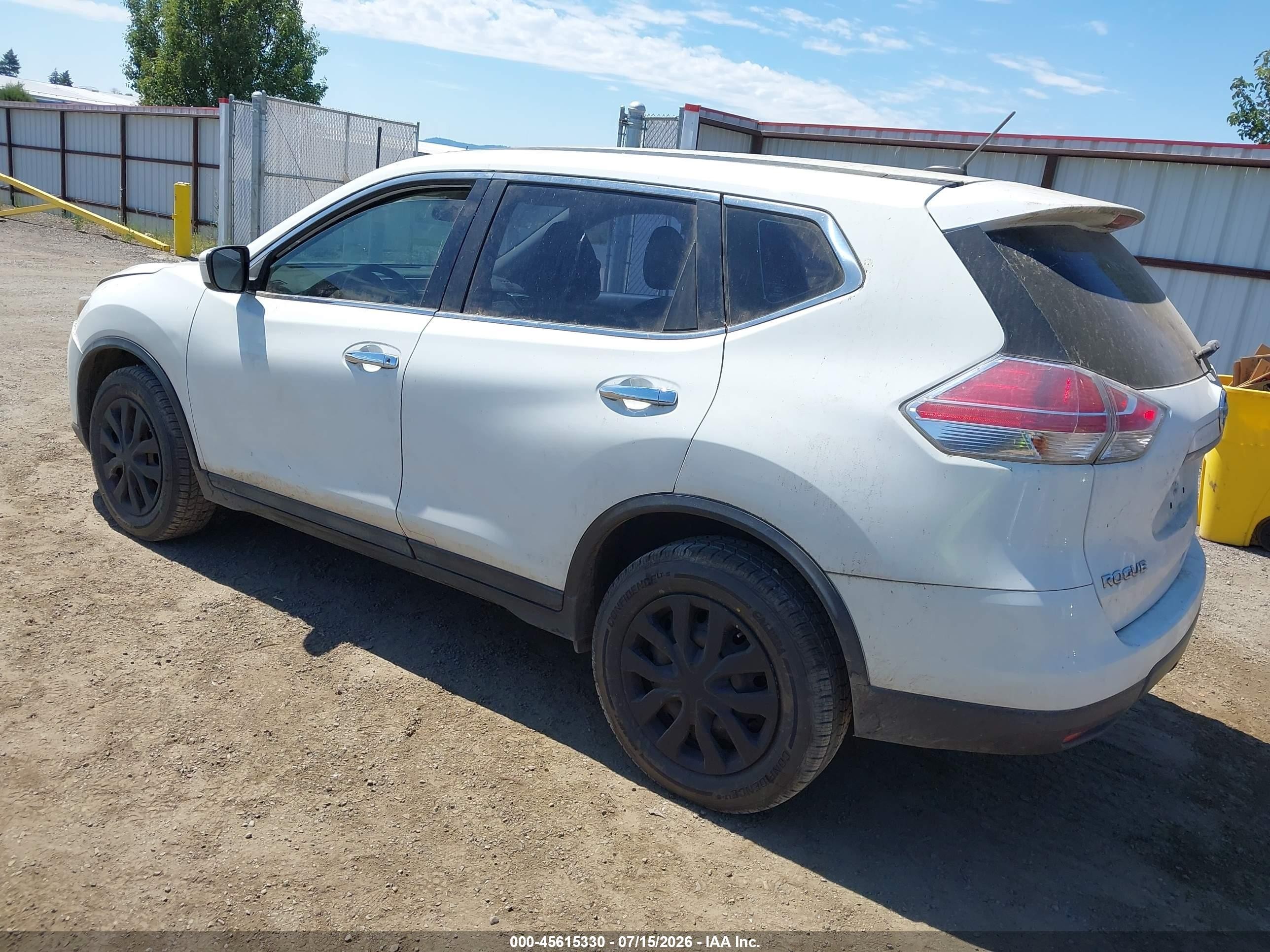 2015 Nissan Rogue S/sl/sv White vin: 5N1AT2MV5FC857253