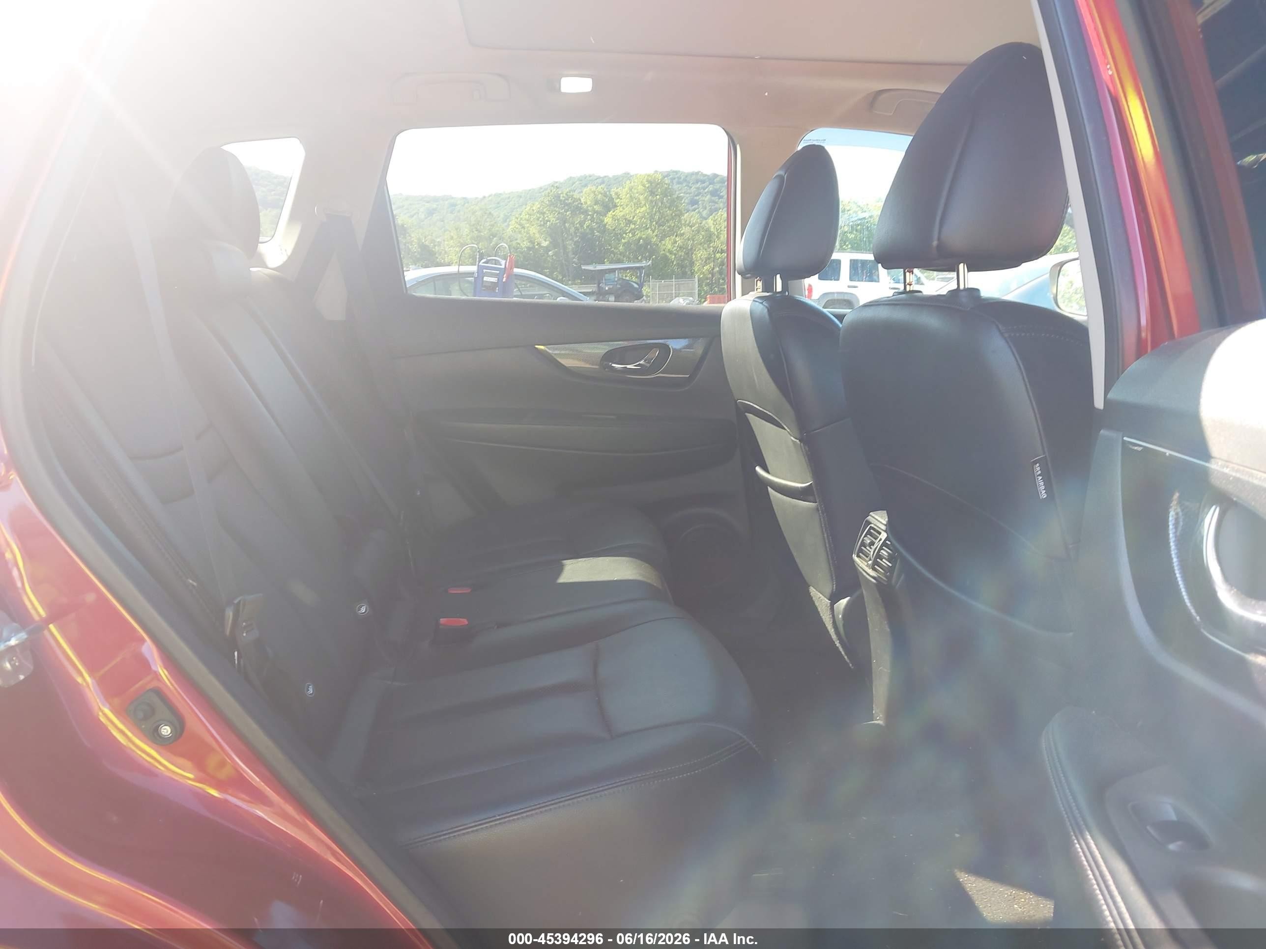 2015 Nissan Rogue Sl Red vin: 5N1AT2MV5FC903695
