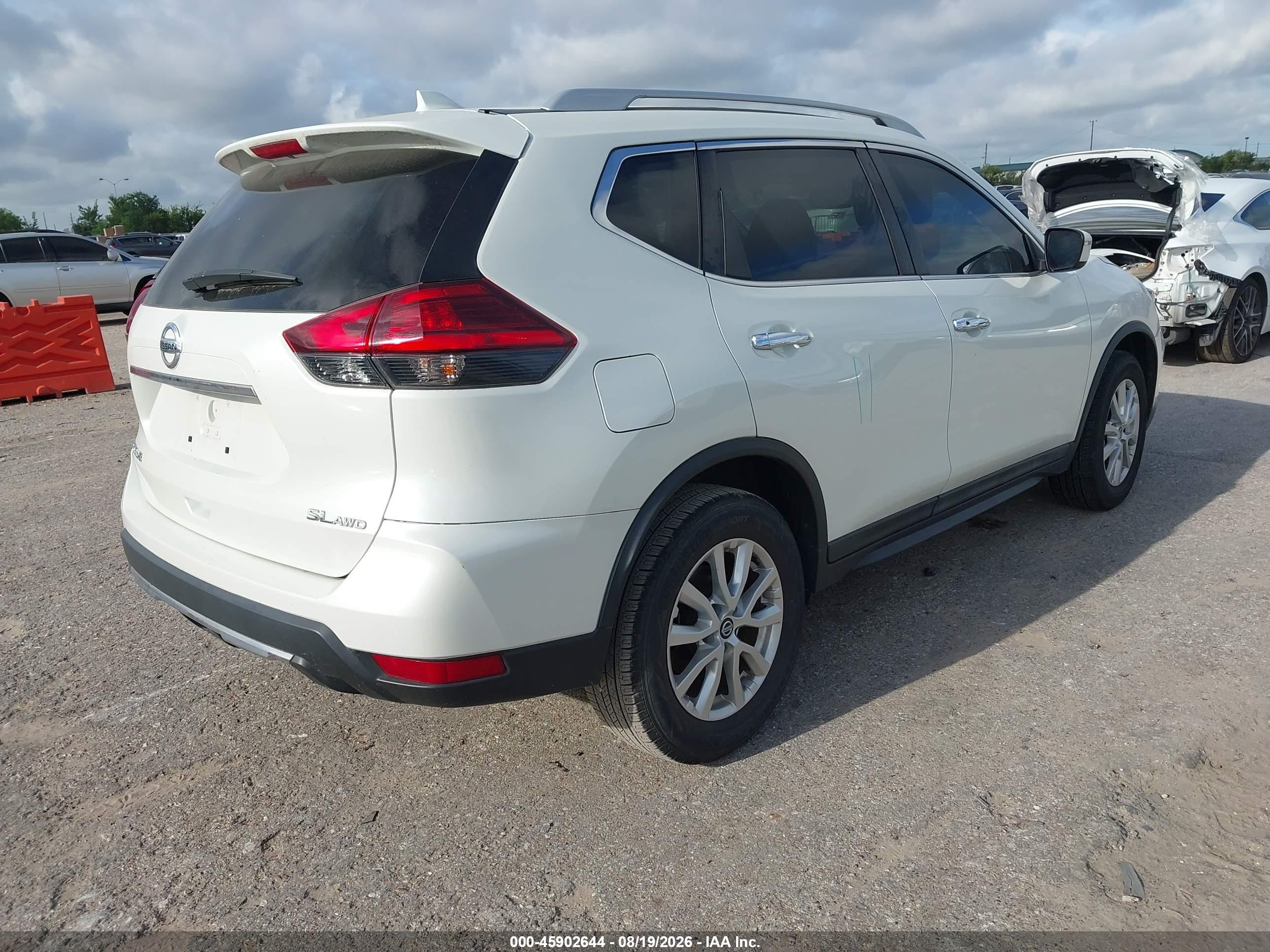 2017 Nissan Rogue Sv White vin: 5N1AT2MV5HC849558