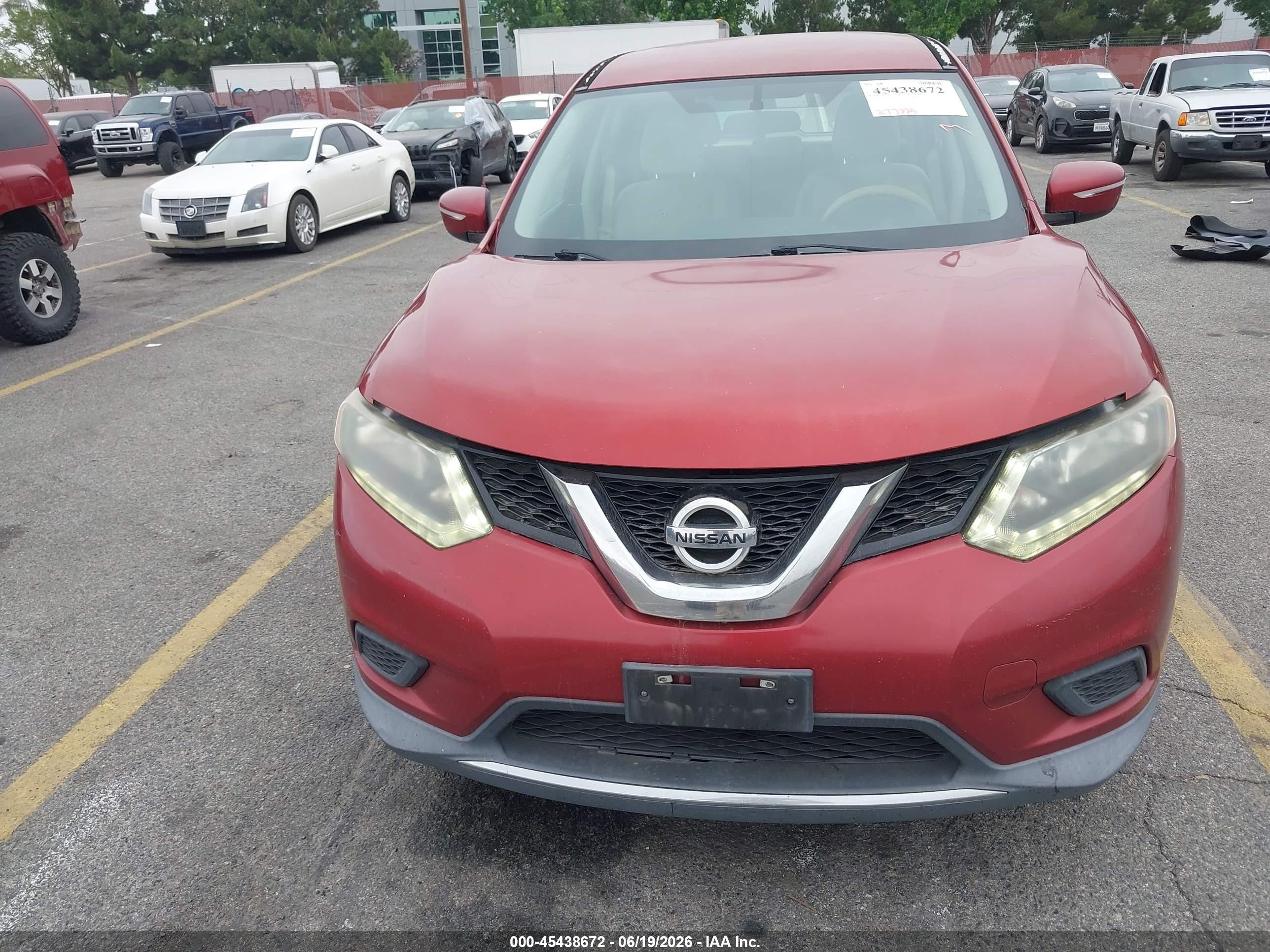 2014 Nissan Rogue S Red vin: 5N1AT2MV6EC752137