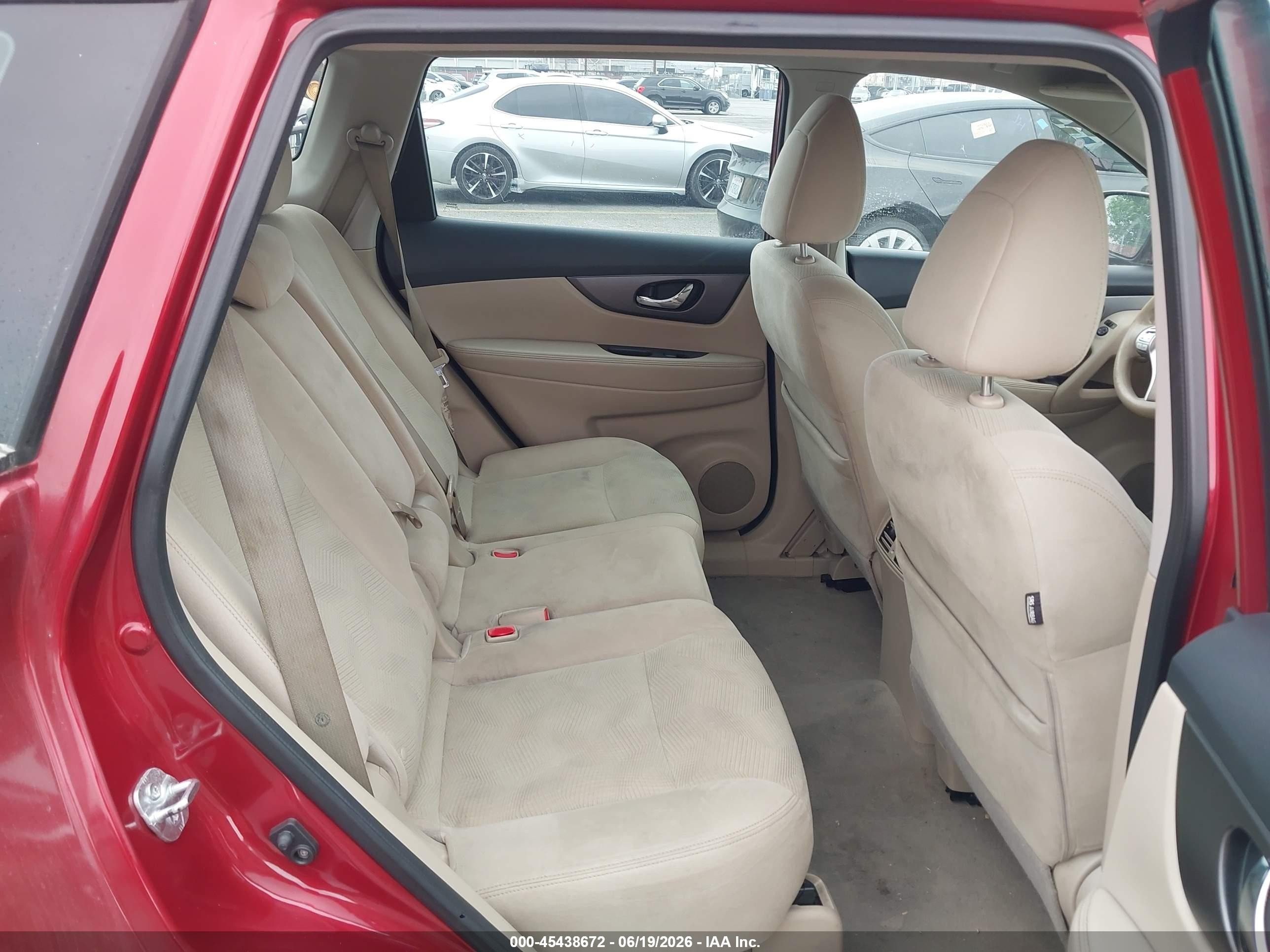 2014 Nissan Rogue S Red vin: 5N1AT2MV6EC752137
