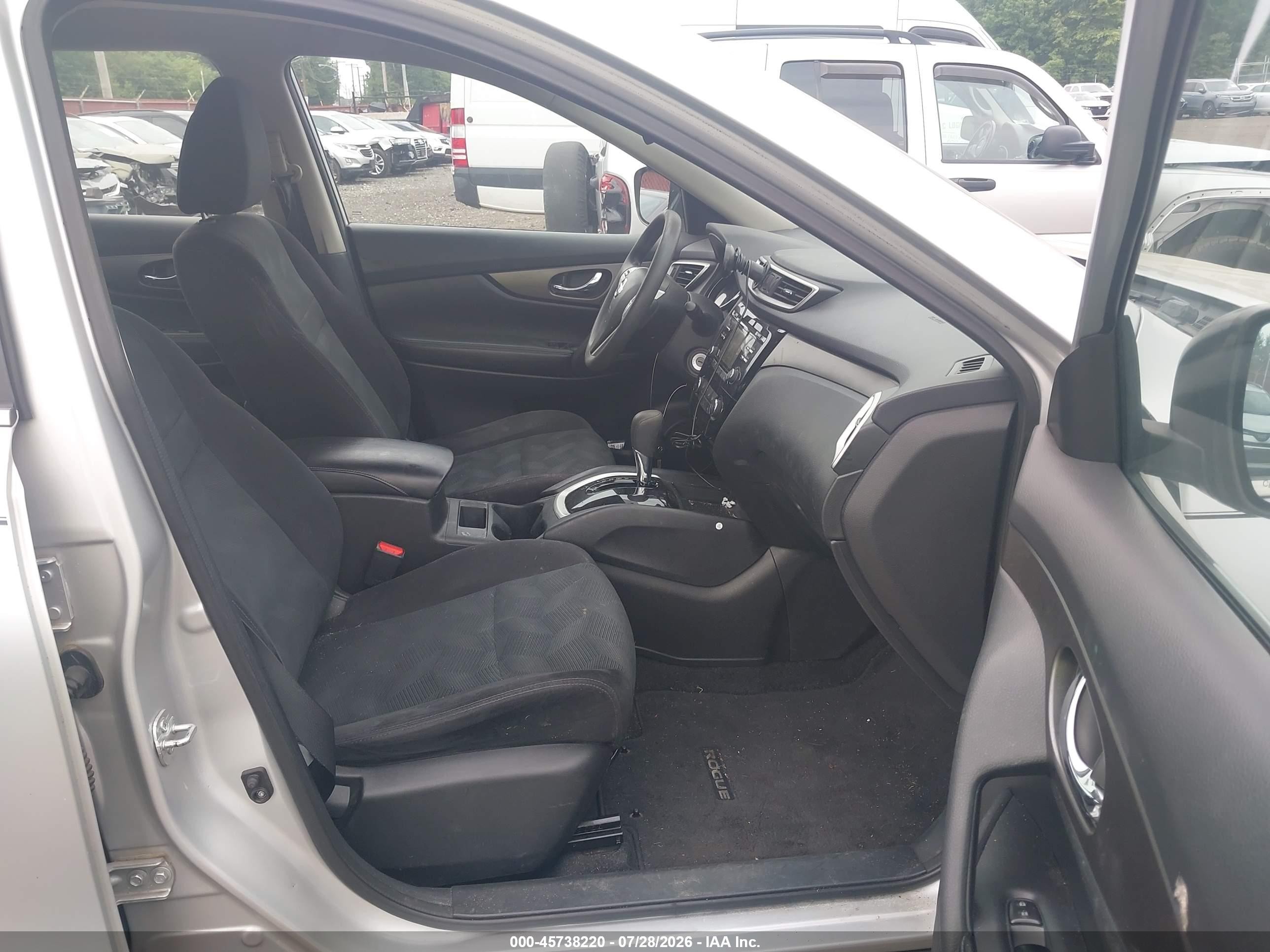2014 Nissan Rogue S Silver vin: 5N1AT2MV6EC780004