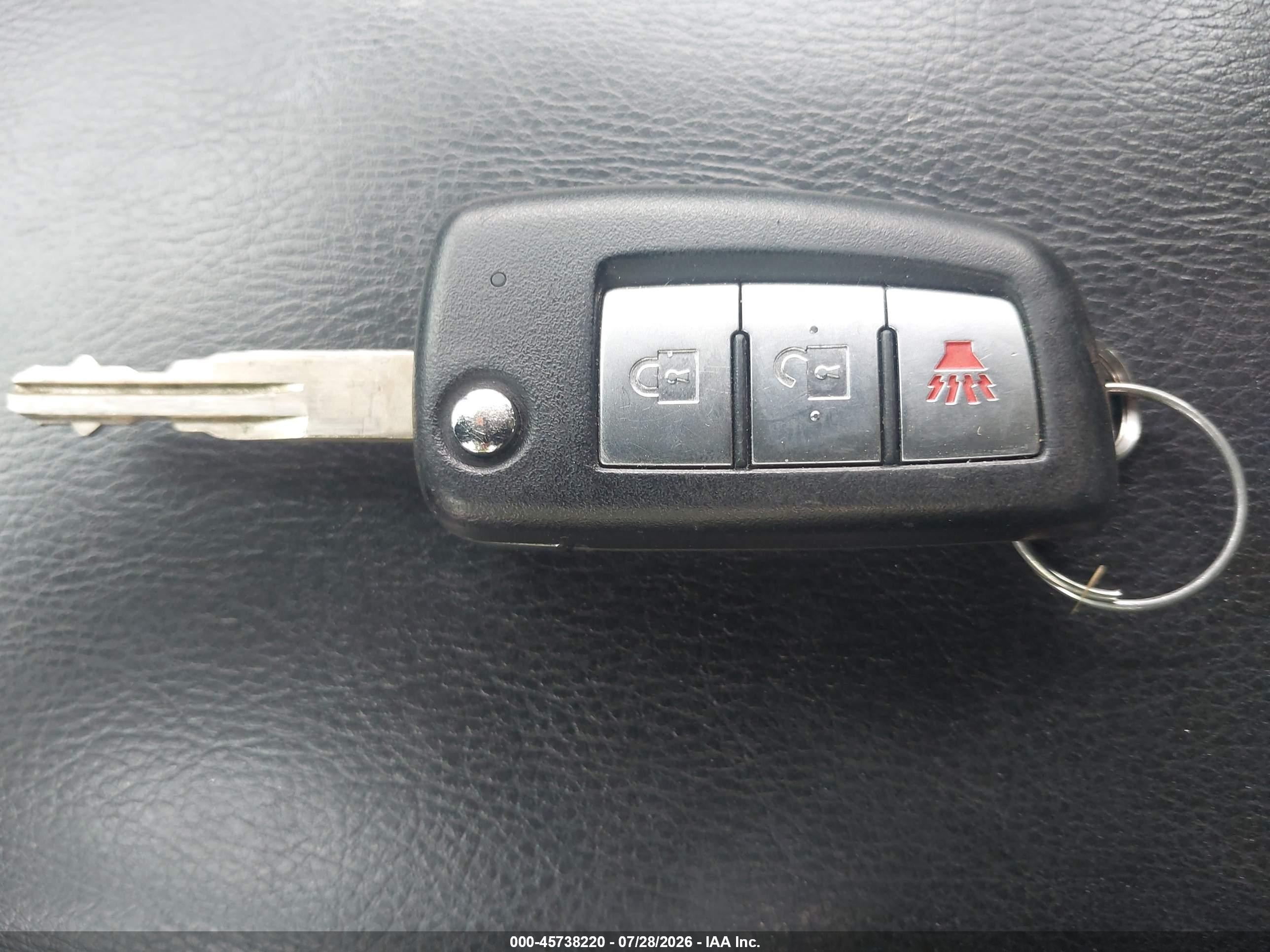 2014 Nissan Rogue S Silver vin: 5N1AT2MV6EC780004