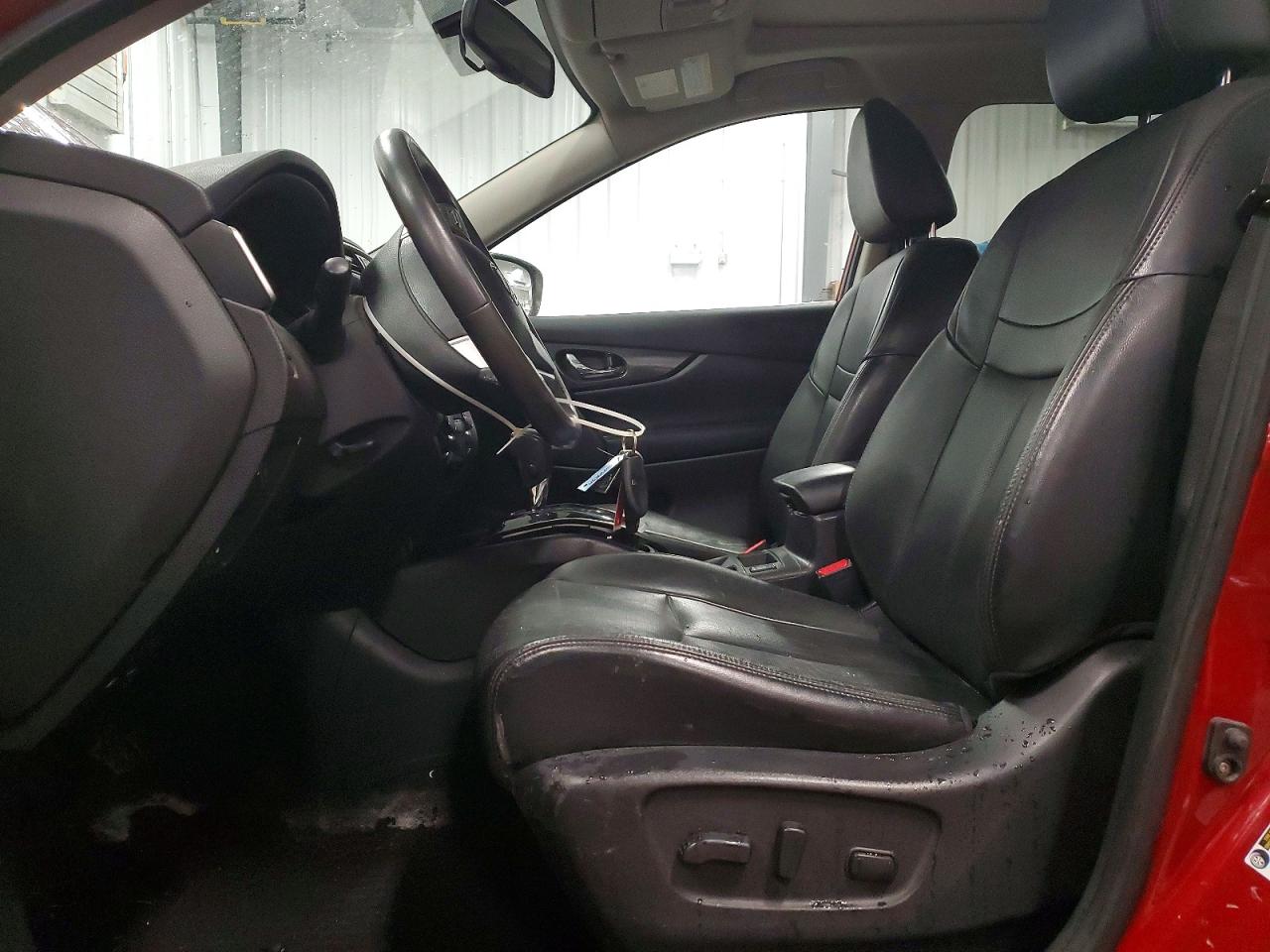 2014 Nissan Rogue S Red vin: 5N1AT2MV6EC806889