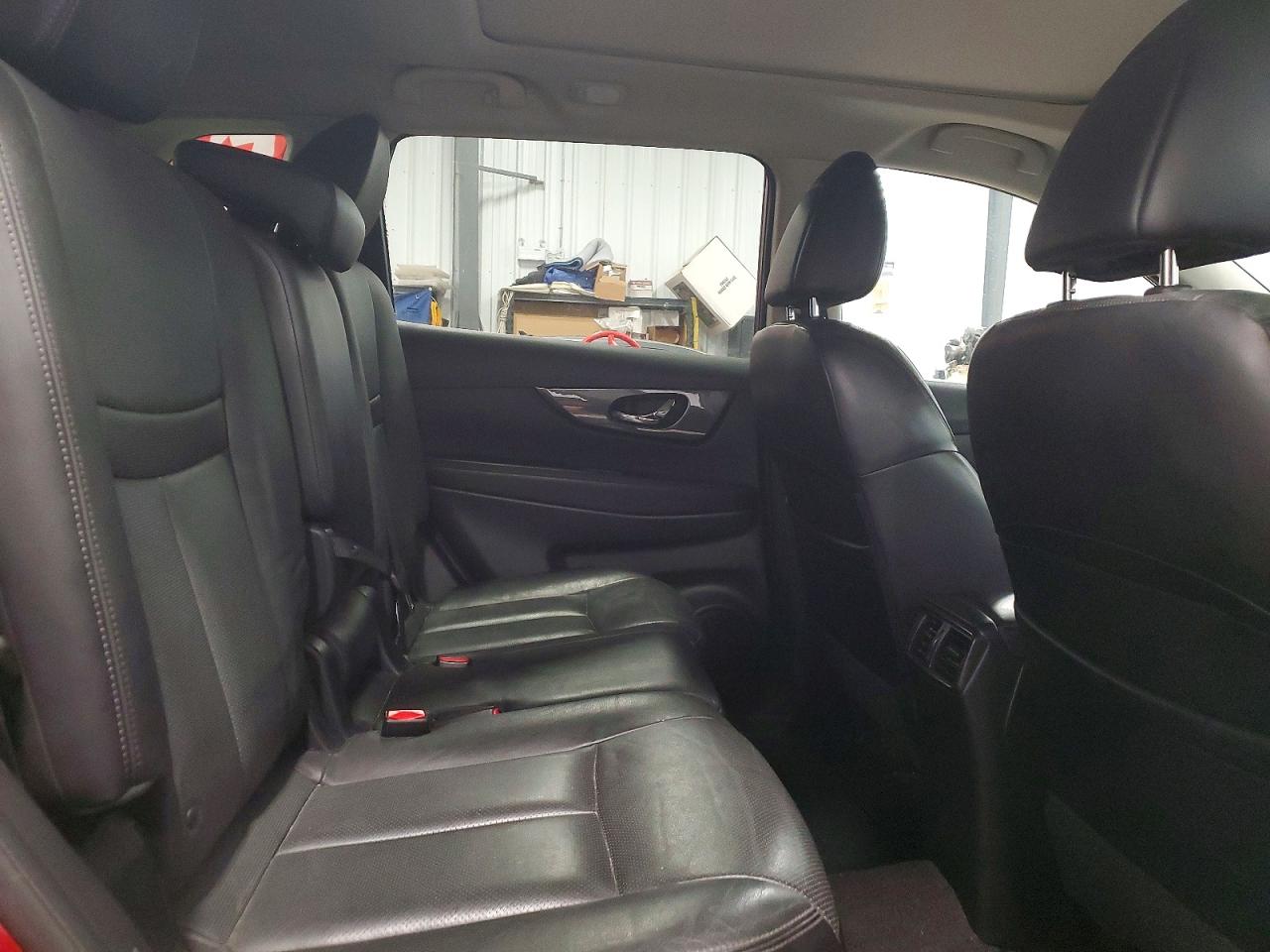 2014 Nissan Rogue S Red vin: 5N1AT2MV6EC806889