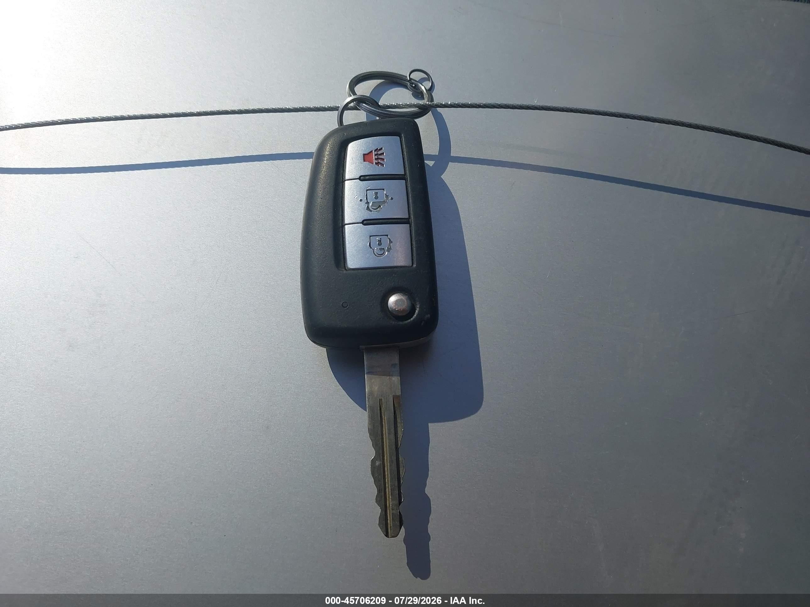 2014 Nissan Rogue S Silver vin: 5N1AT2MV6EC810070