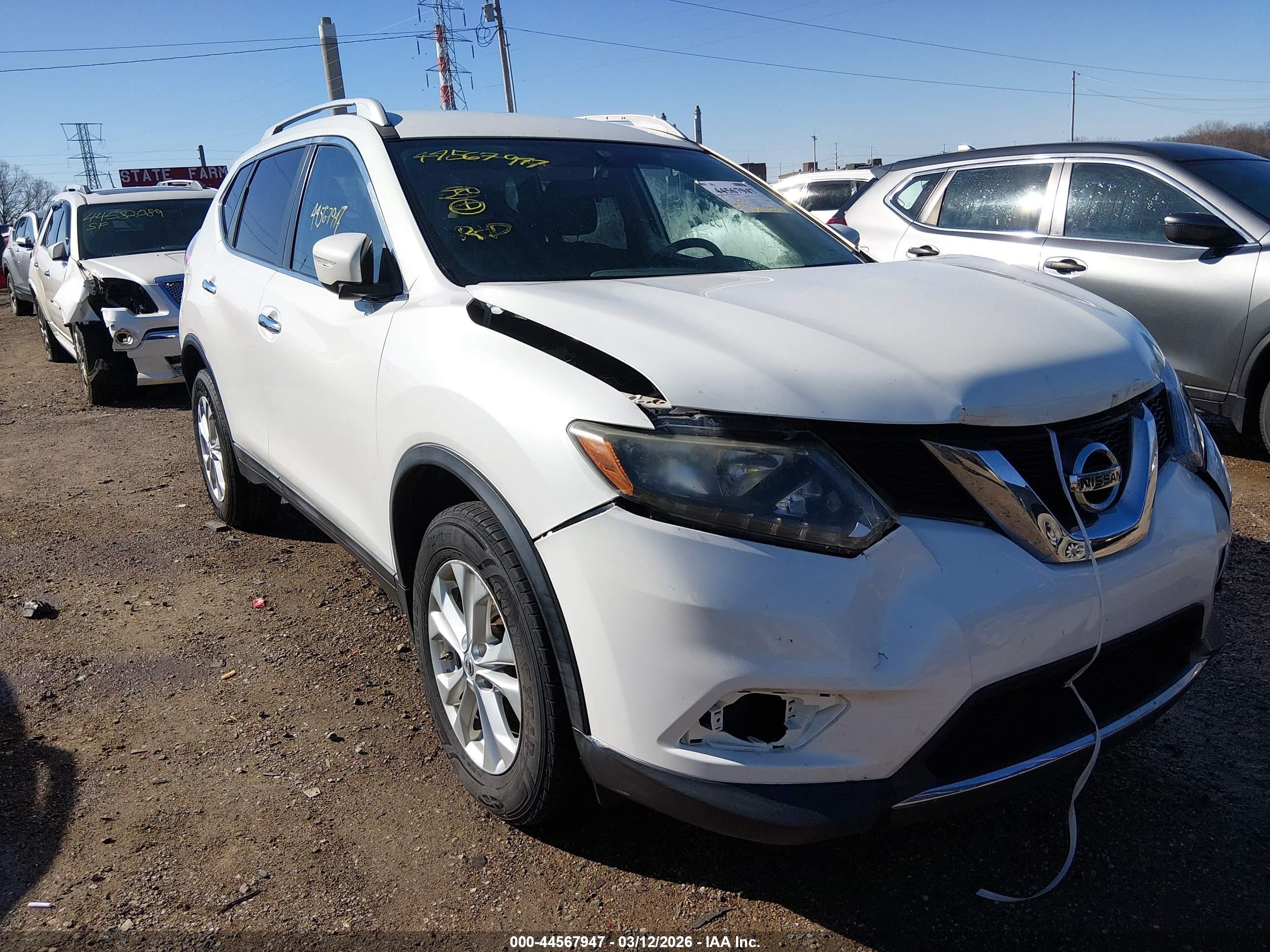 2014 Nissan Rogue Sv White vin: 5N1AT2MV6EC862931