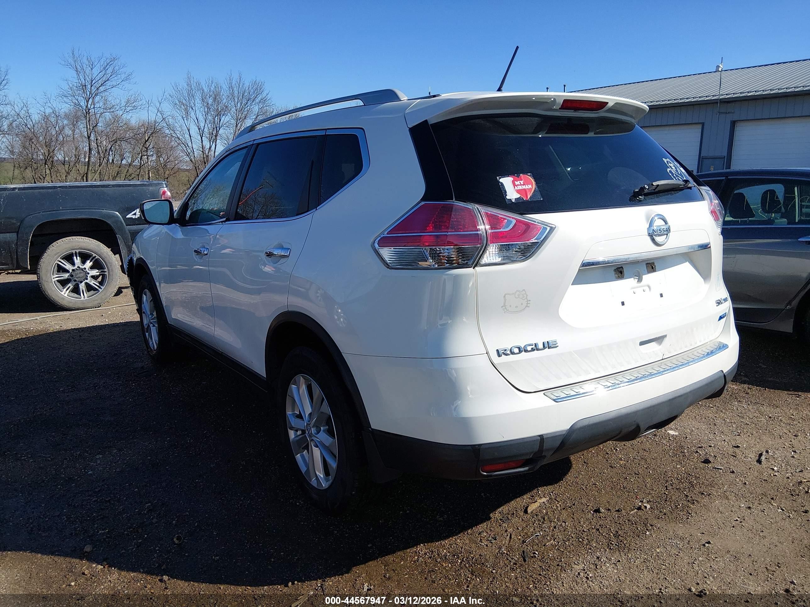 2014 Nissan Rogue Sv White vin: 5N1AT2MV6EC862931