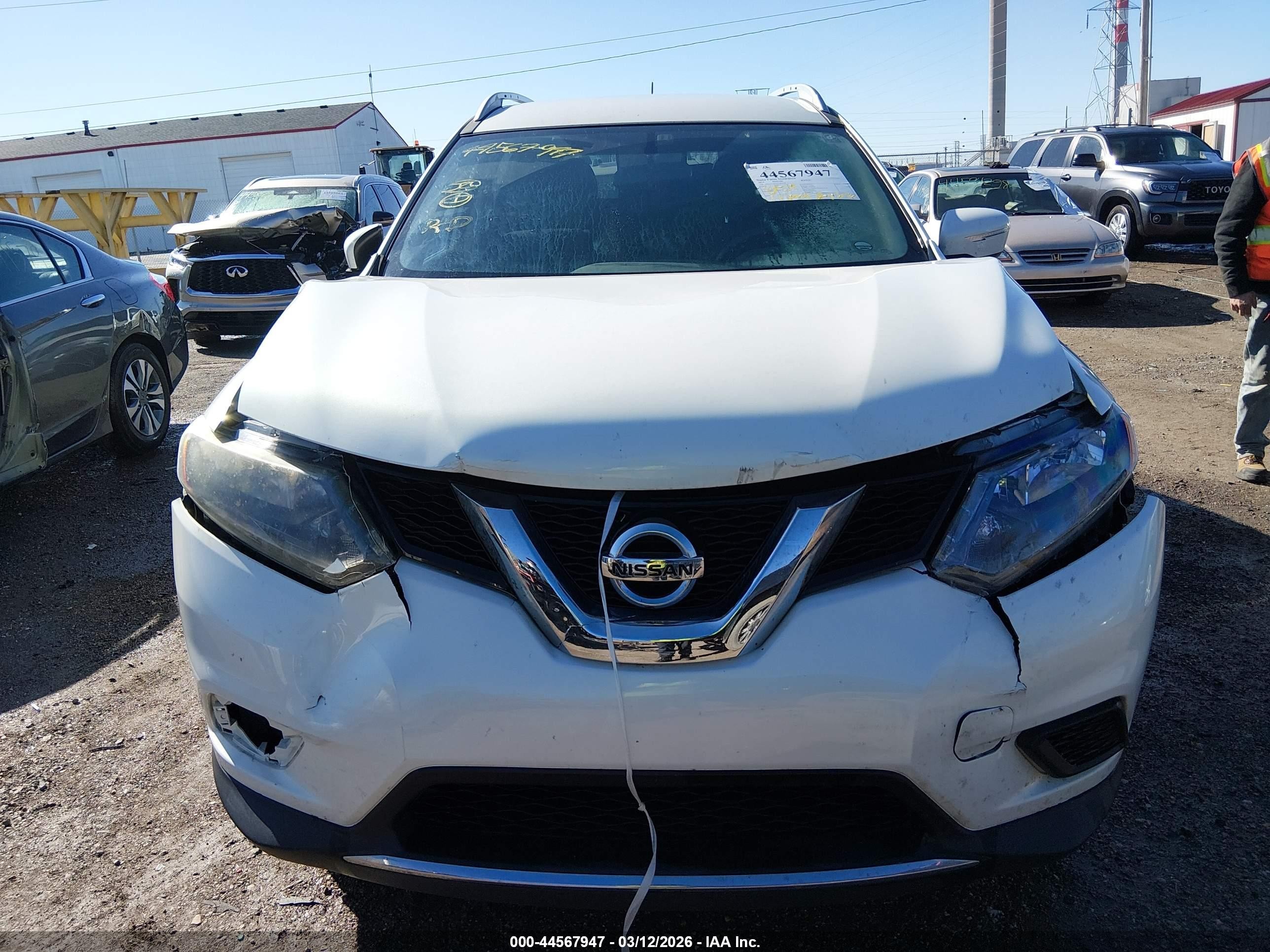 2014 Nissan Rogue Sv White vin: 5N1AT2MV6EC862931