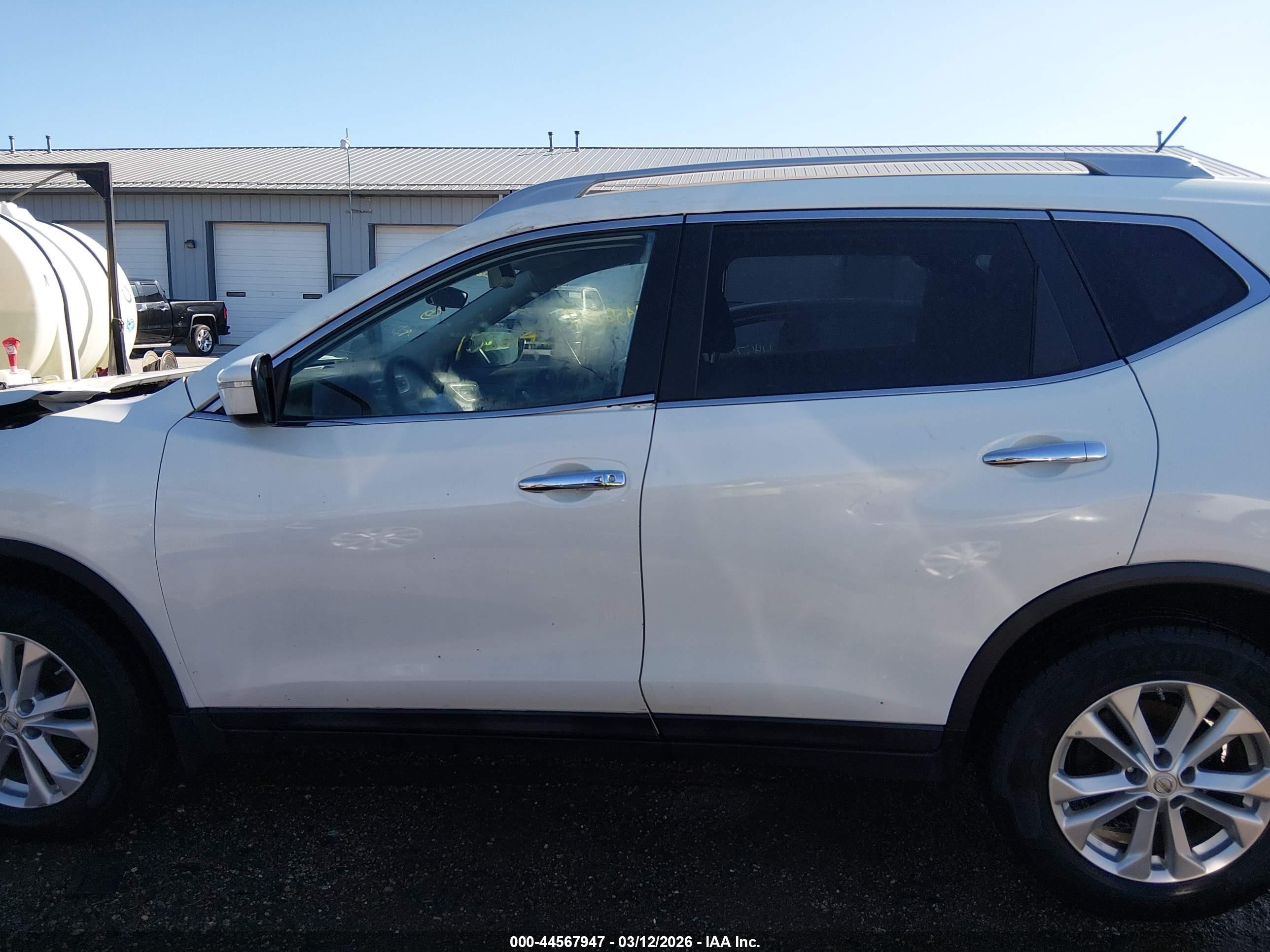 2014 Nissan Rogue Sv White vin: 5N1AT2MV6EC862931