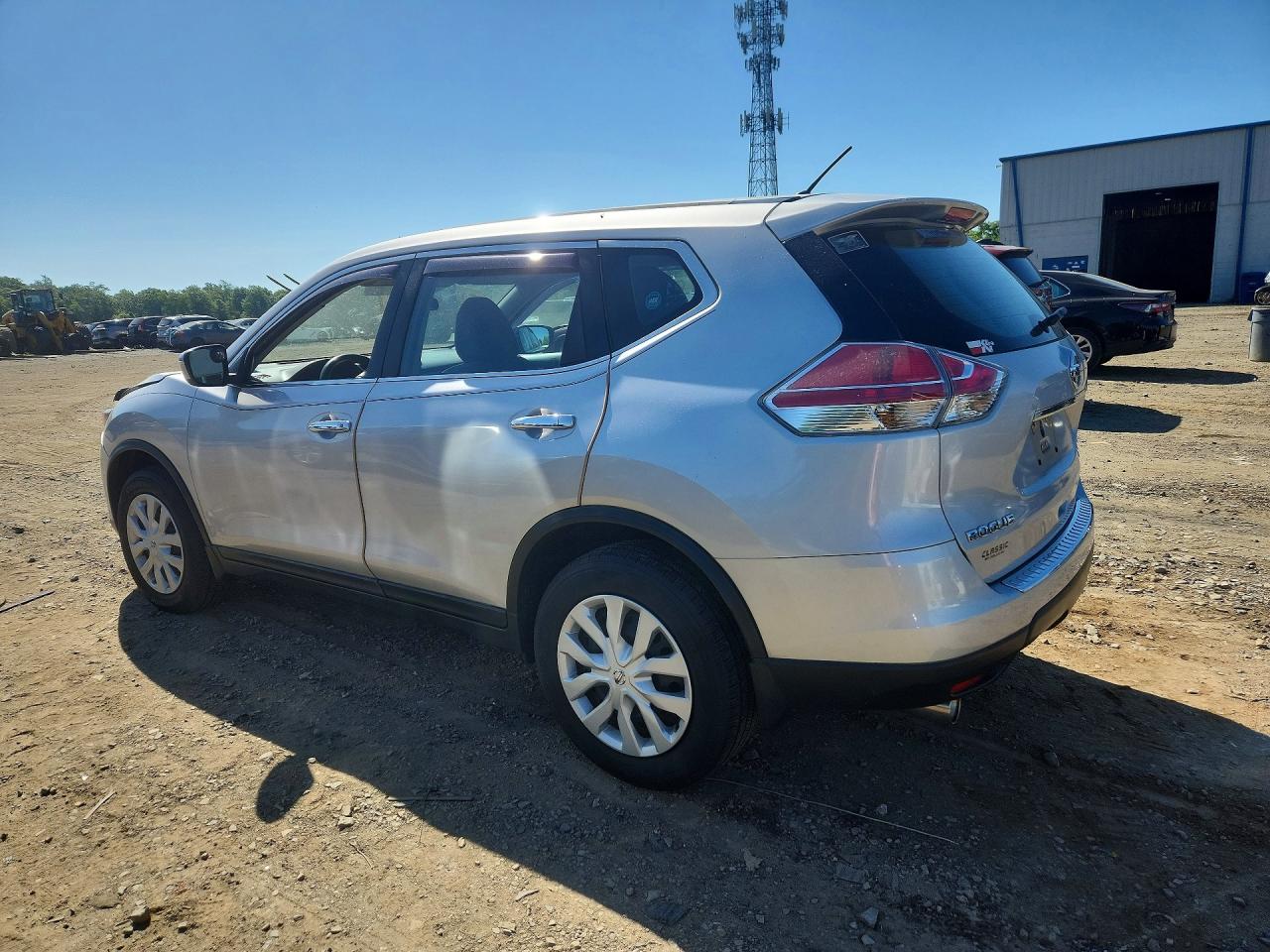 2014 Nissan Rogue S Silver vin: 5N1AT2MV6EC866400