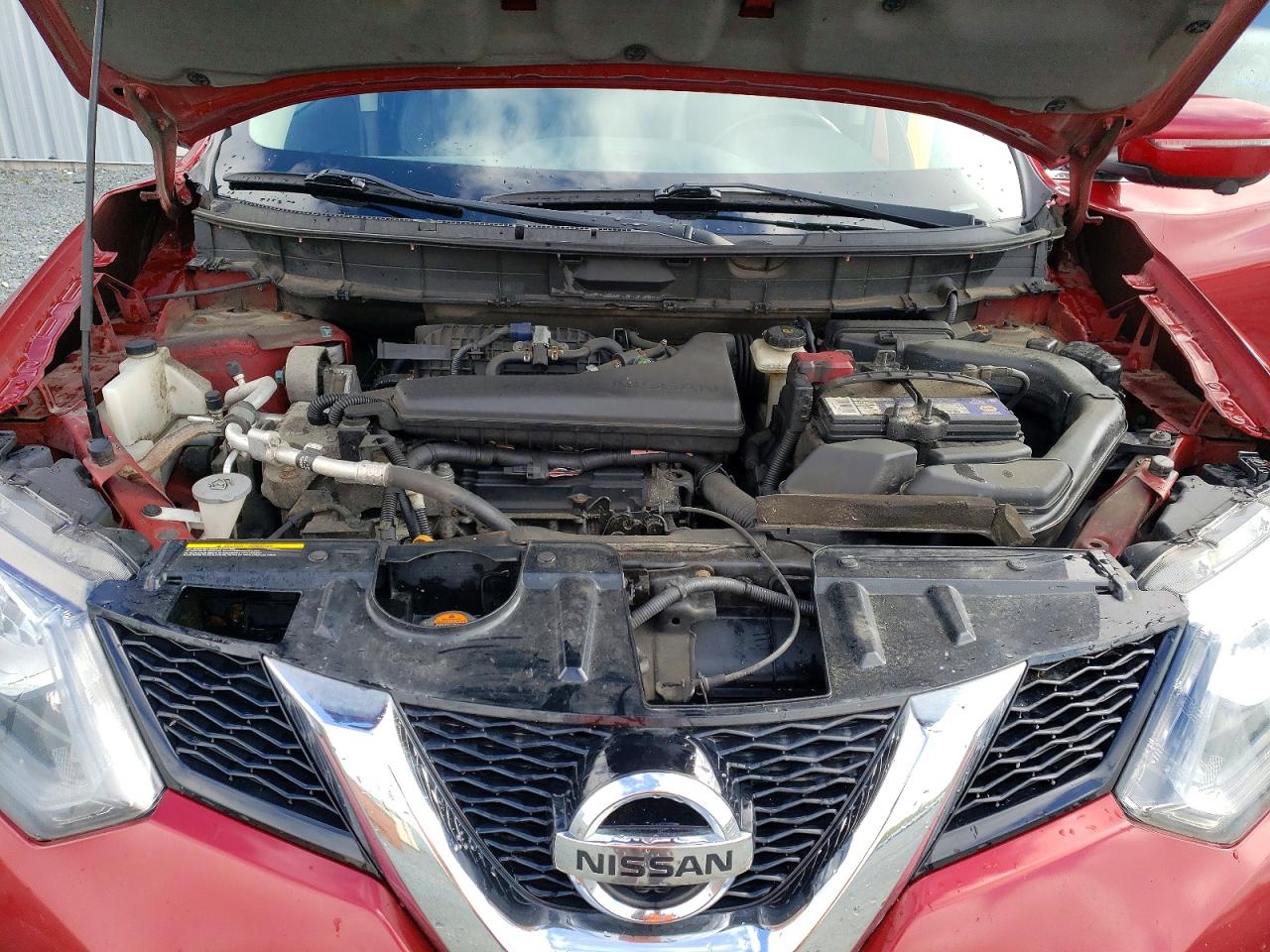 2015 Nissan Rogue S Red vin: 5N1AT2MV6FC759607