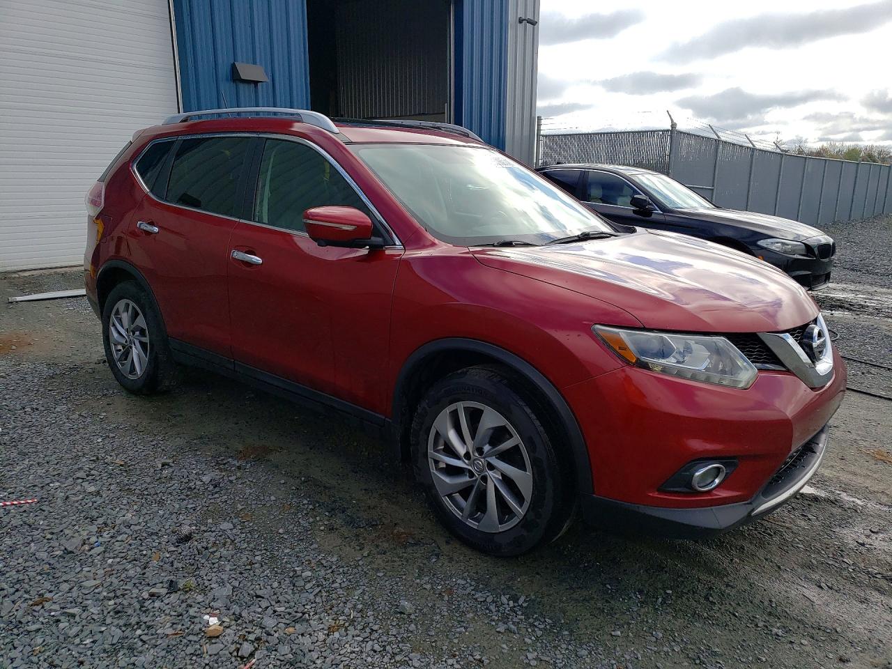 2015 Nissan Rogue S Red vin: 5N1AT2MV6FC759607