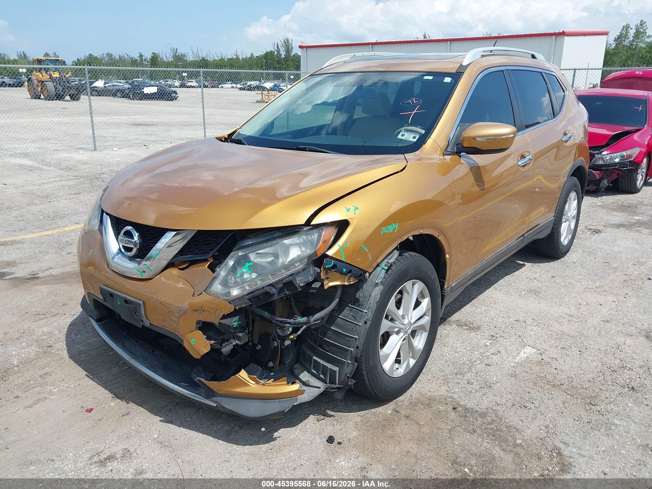 2015 Nissan Rogue Sv Orange vin: 5N1AT2MV6FC771367