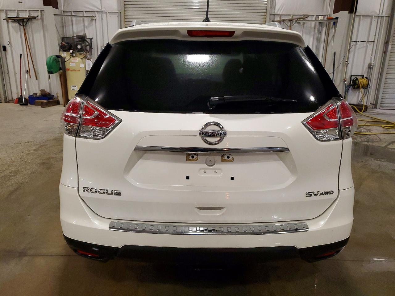2015 Nissan Rogue Sv White vin: 5N1AT2MV6FC786838
