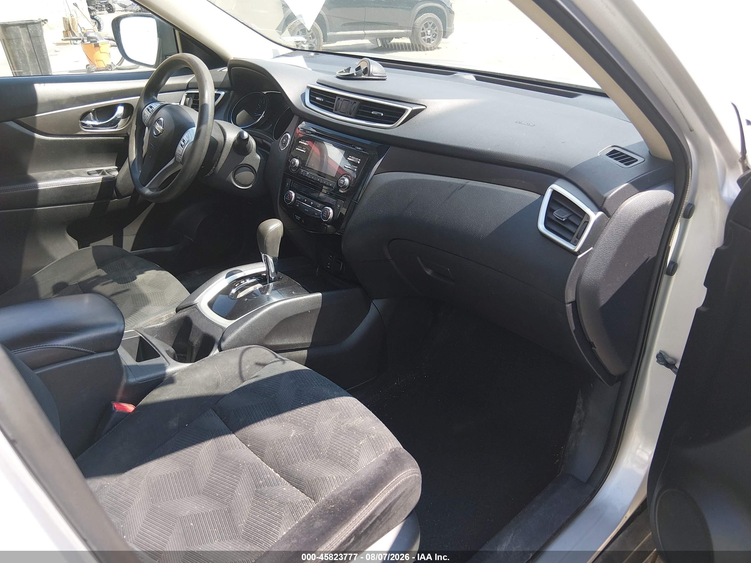 2015 Nissan Rogue Sv Серебряный vin: 5N1AT2MV6FC818056