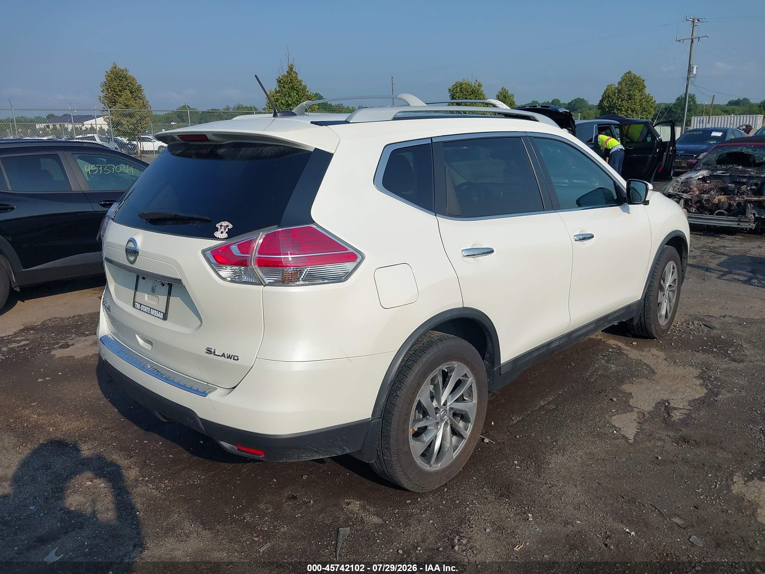 2015 Nissan Rogue Sl White vin: 5N1AT2MV6FC845743