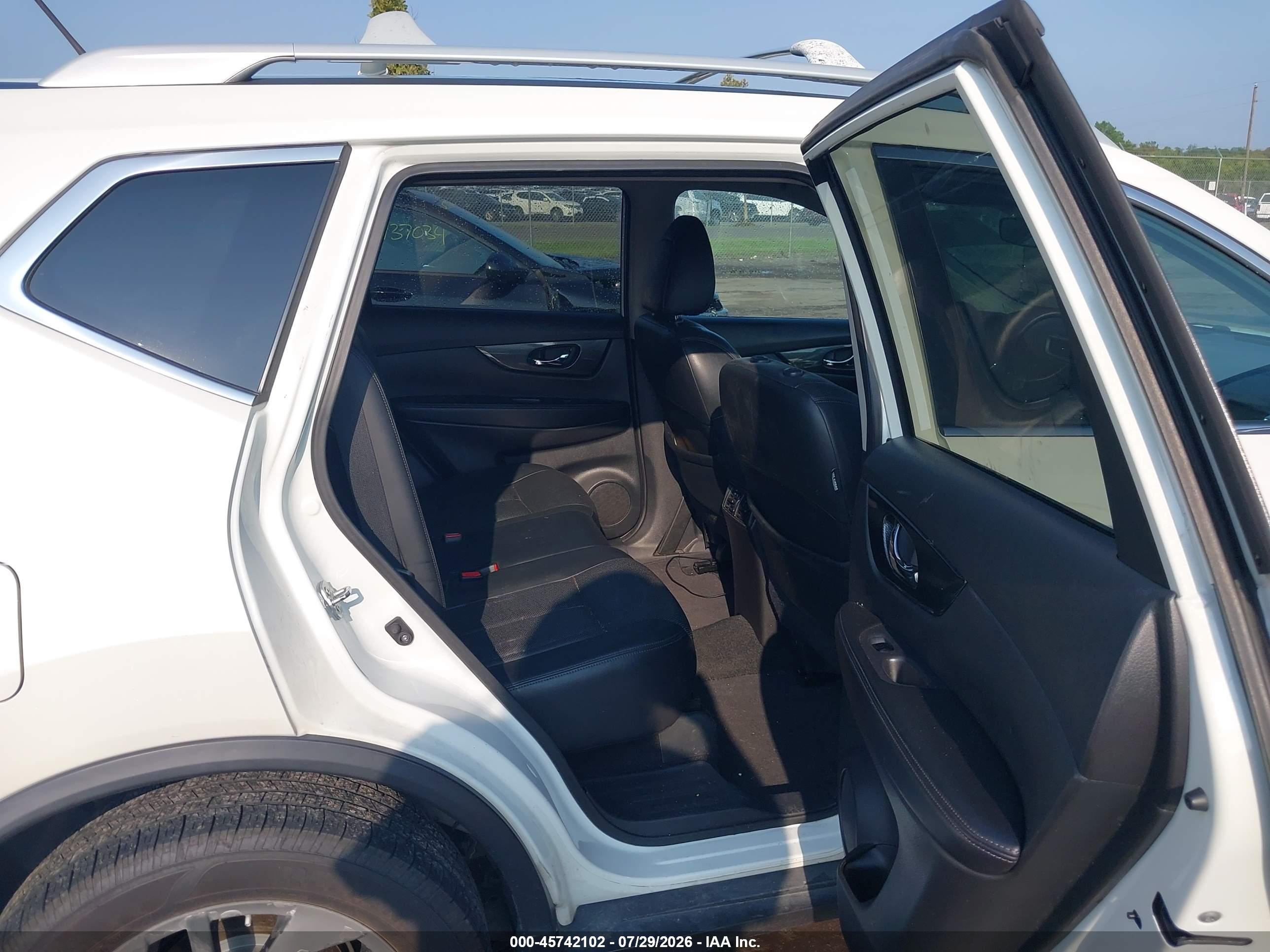 2015 Nissan Rogue Sl White vin: 5N1AT2MV6FC845743