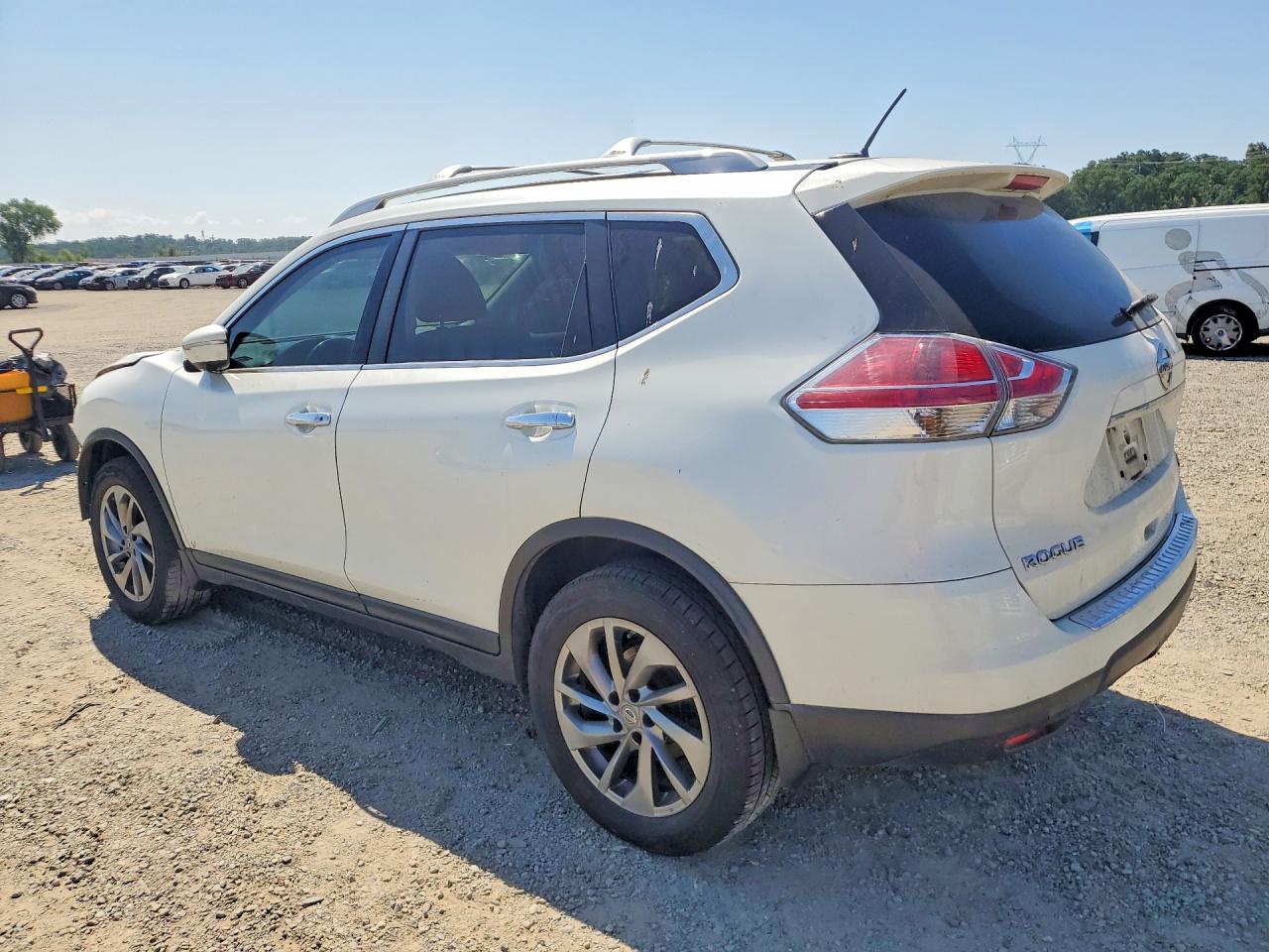 2015 Nissan Rogue Sl White vin: 5N1AT2MV6FC854636