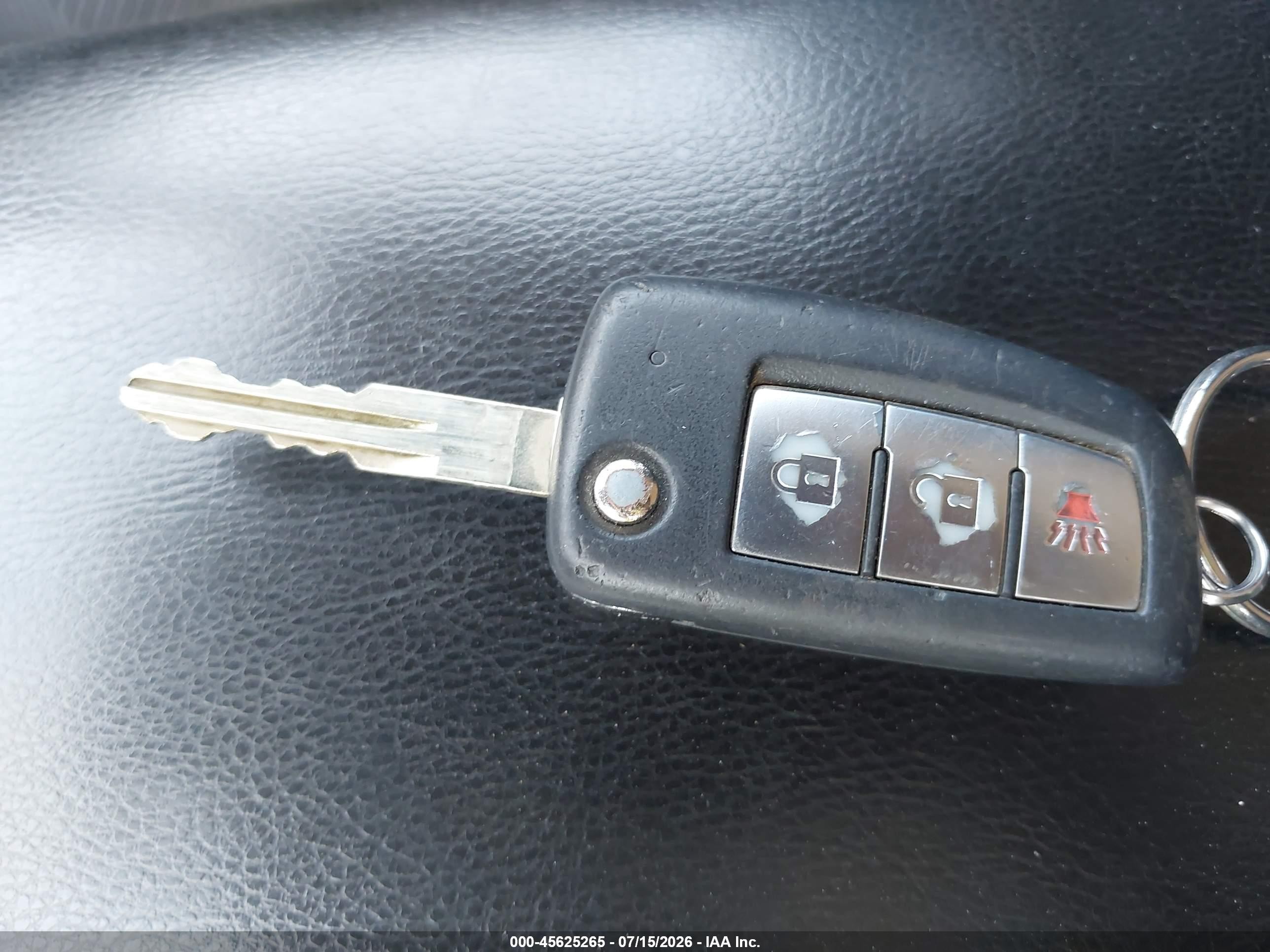 2015 Nissan Rogue S White vin: 5N1AT2MV6FC855270