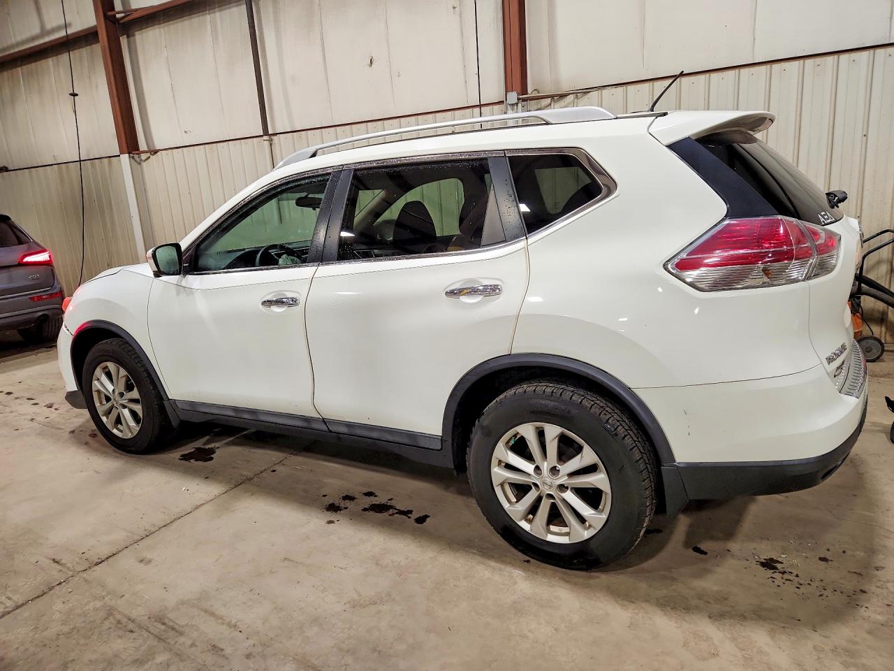 2015 Nissan Rogue Sv White vin: 5N1AT2MV6FC866012
