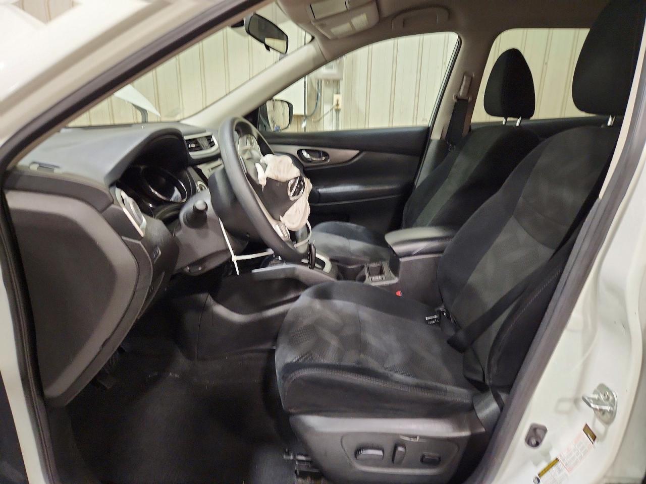 2015 Nissan Rogue Sv White vin: 5N1AT2MV6FC866012