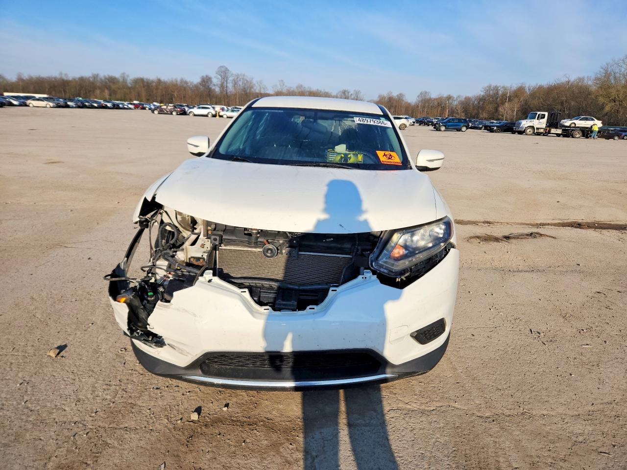 2015 Nissan Rogue S White vin: 5N1AT2MV6FC926712
