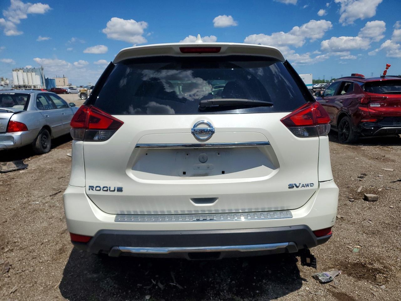 2018 Nissan Rogue Sv White vin: 5N1AT2MV6JC733159