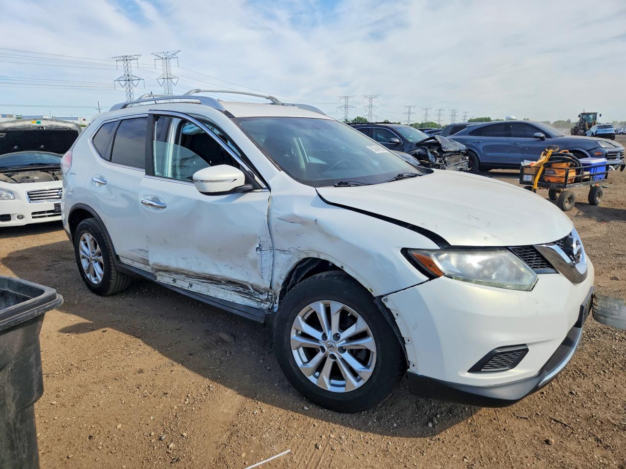 2014 Nissan Rogue Sv White vin: 5N1AT2MV7EC756391