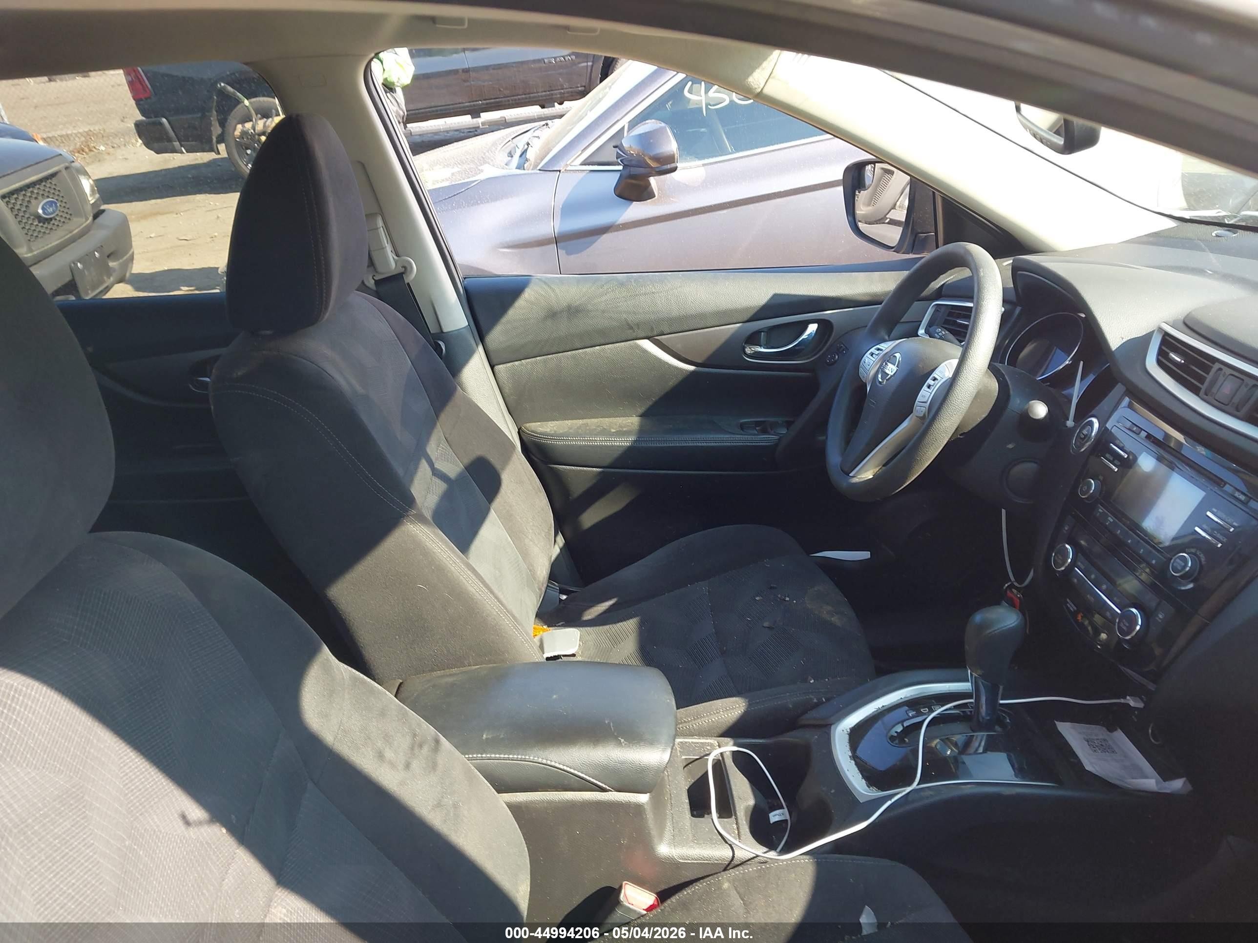 2014 Nissan Rogue Sv Silver vin: 5N1AT2MV7EC758237