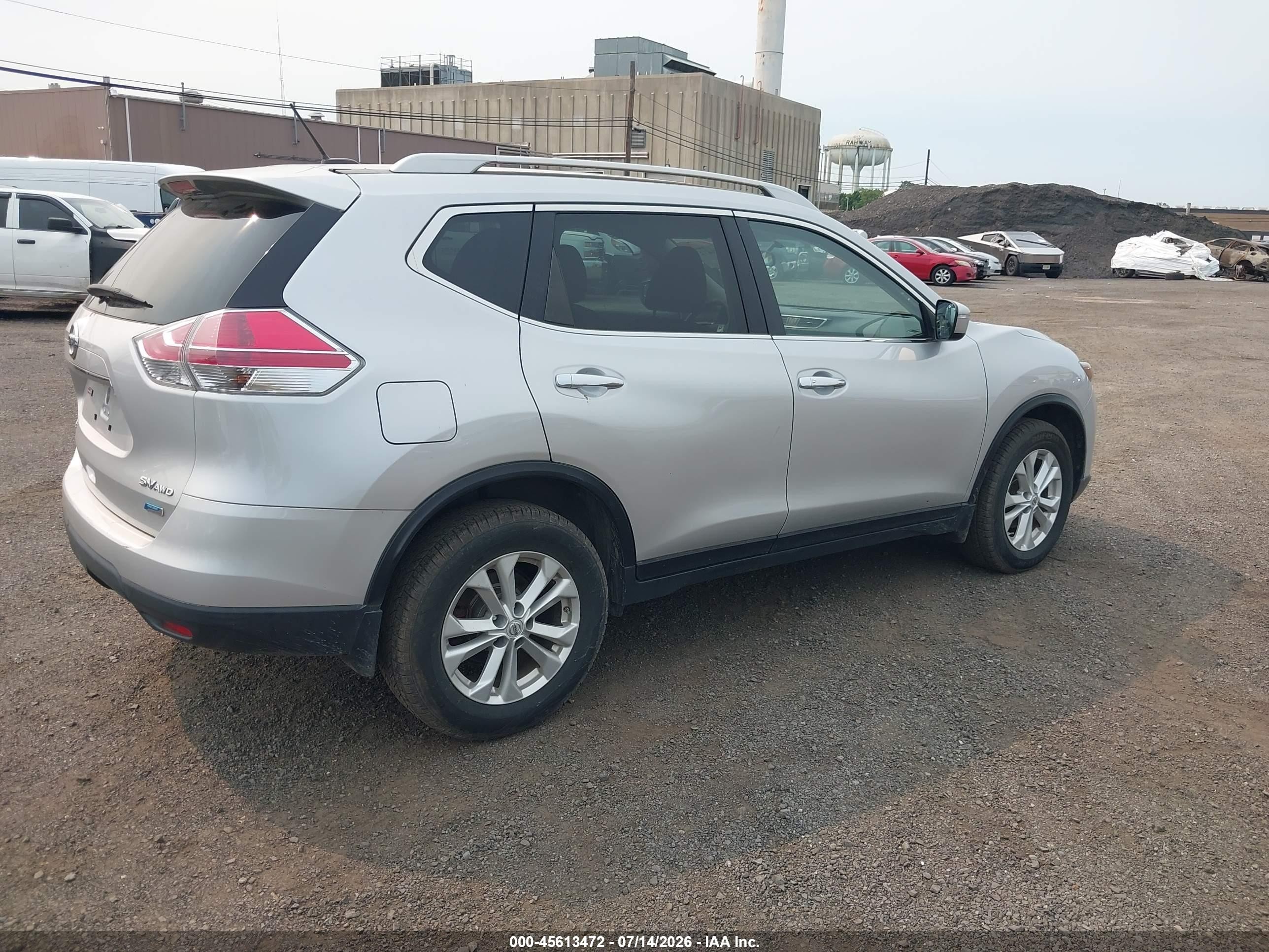 2014 Nissan Rogue Sv Silver vin: 5N1AT2MV7EC758853