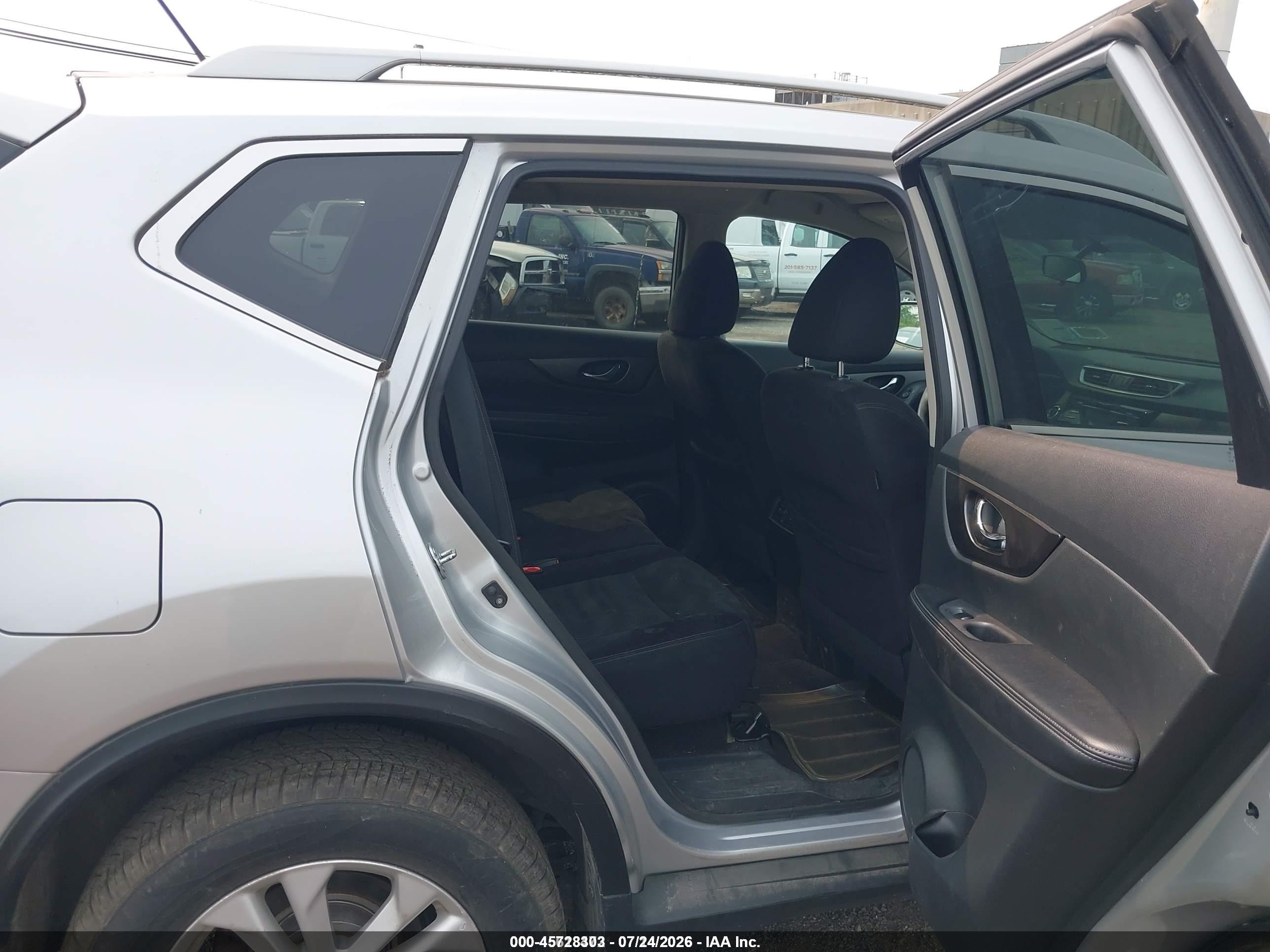 2014 Nissan Rogue Sv vin: 5N1AT2MV7EC758853