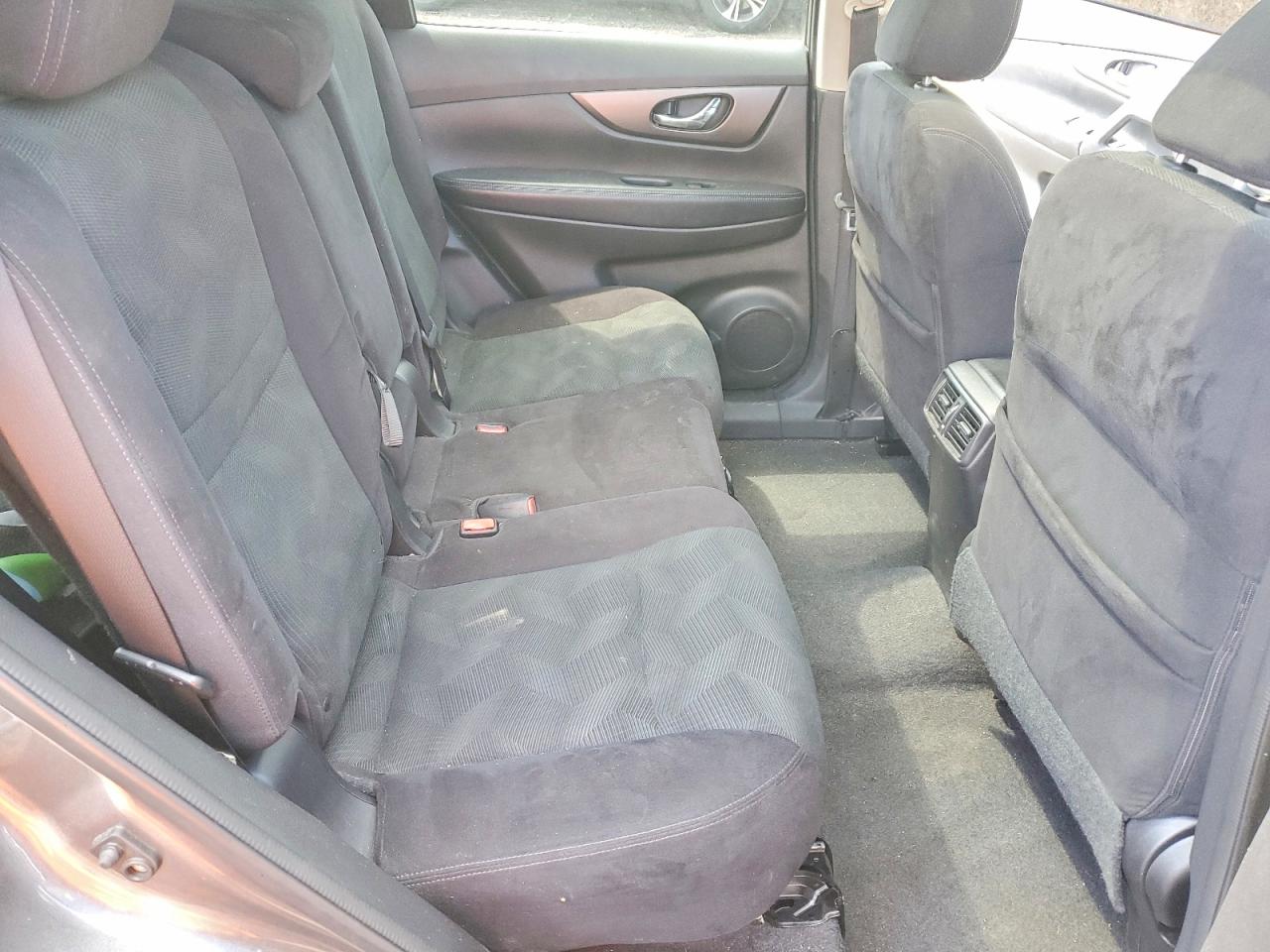 2014 Nissan Rogue Sv Серебряный vin: 5N1AT2MV7EC786555