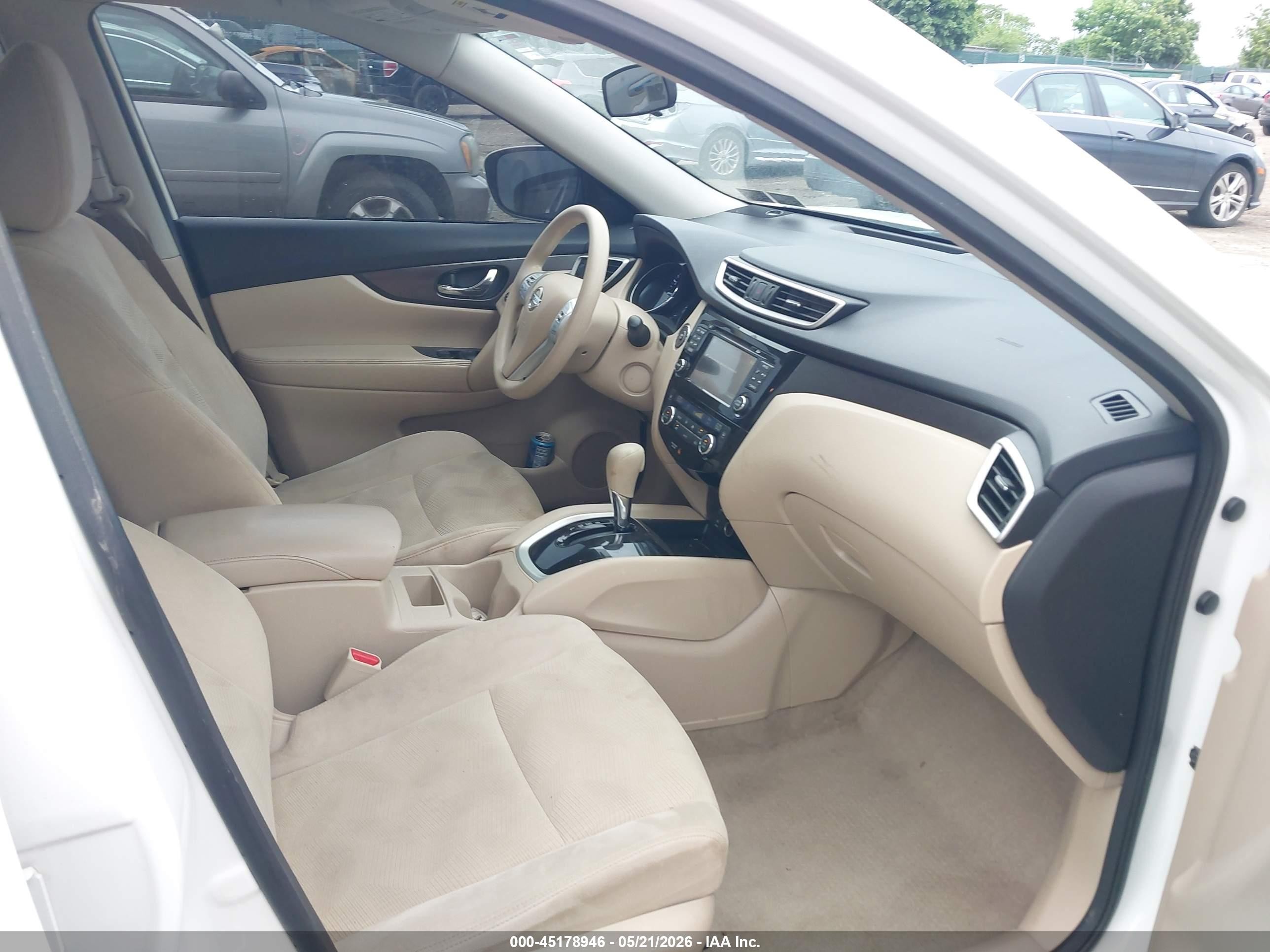 2014 Nissan Rogue Sv White vin: 5N1AT2MV7EC799595
