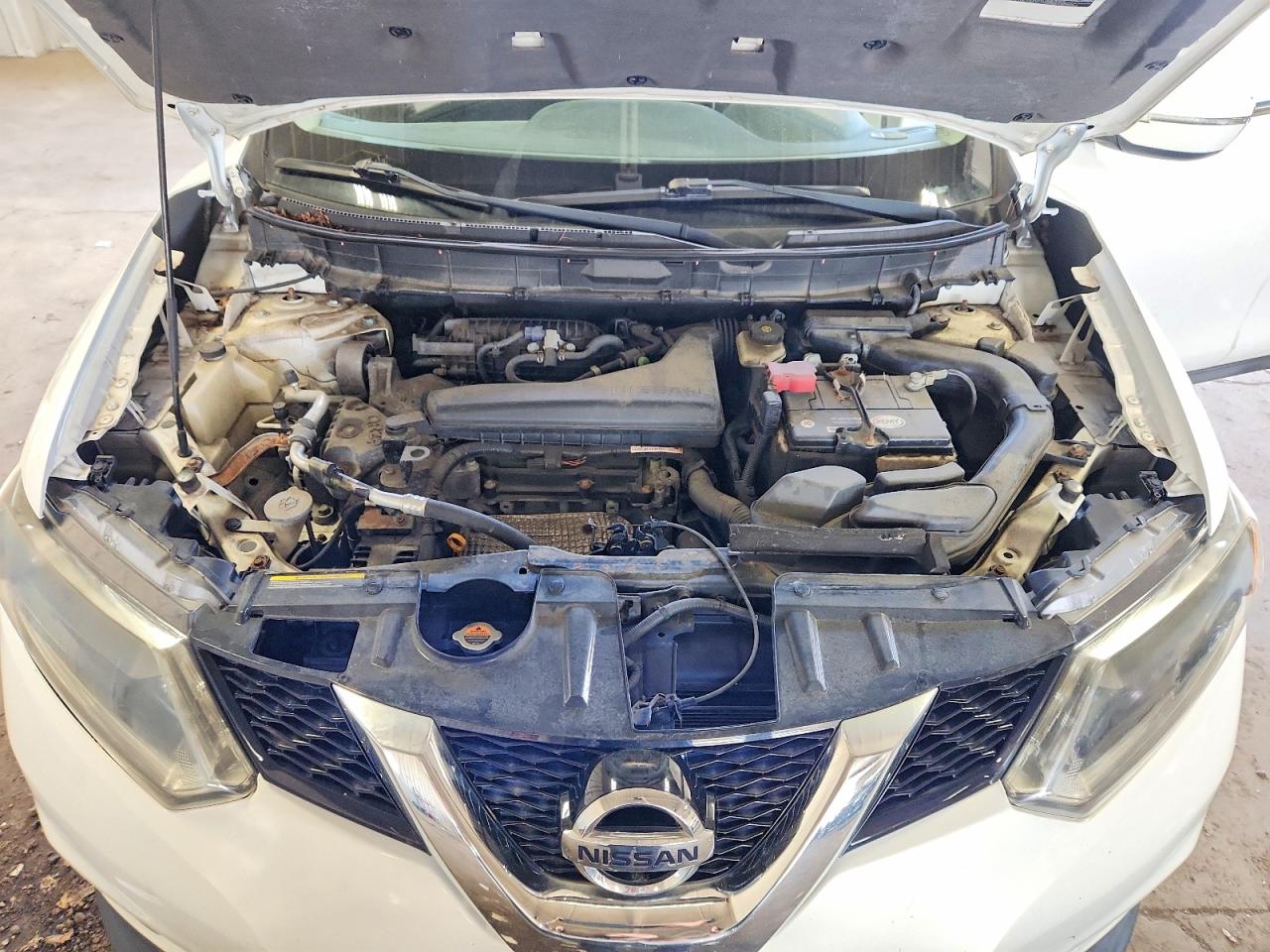 2014 Nissan Rogue S White vin: 5N1AT2MV7EC850447