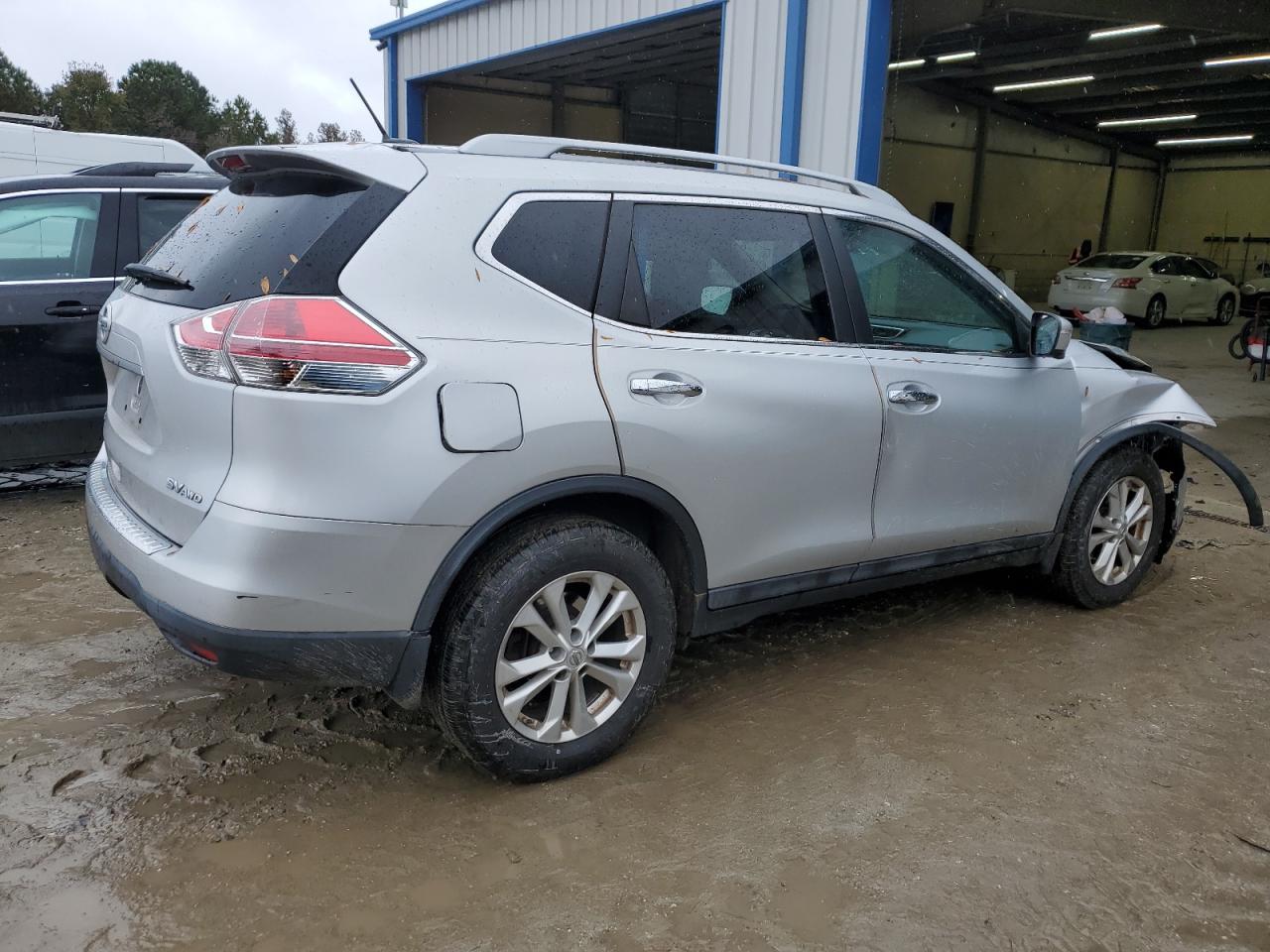 2015 Nissan Rogue S Silver vin: 5N1AT2MV7FC756909