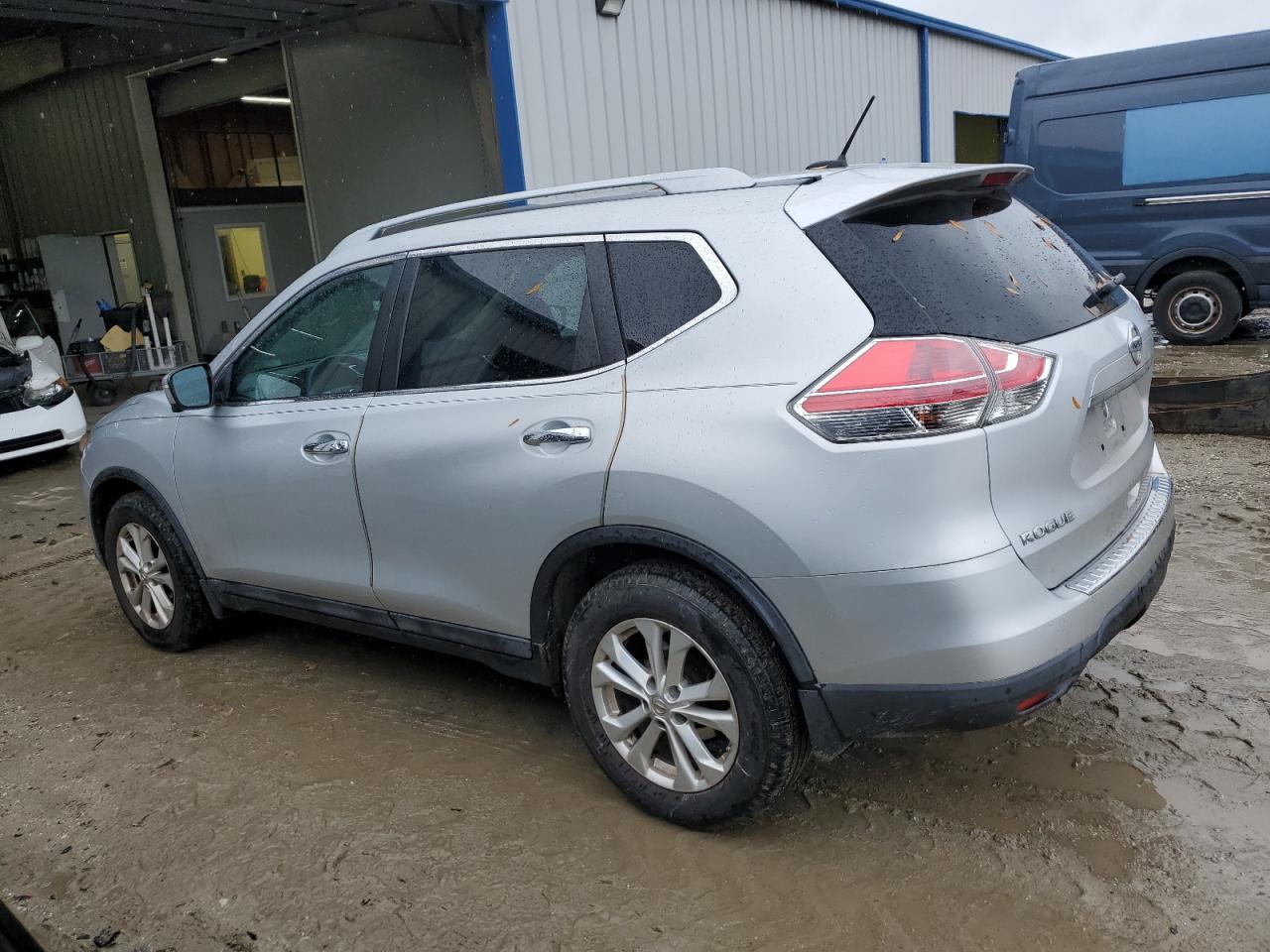 2015 Nissan Rogue S Silver vin: 5N1AT2MV7FC756909