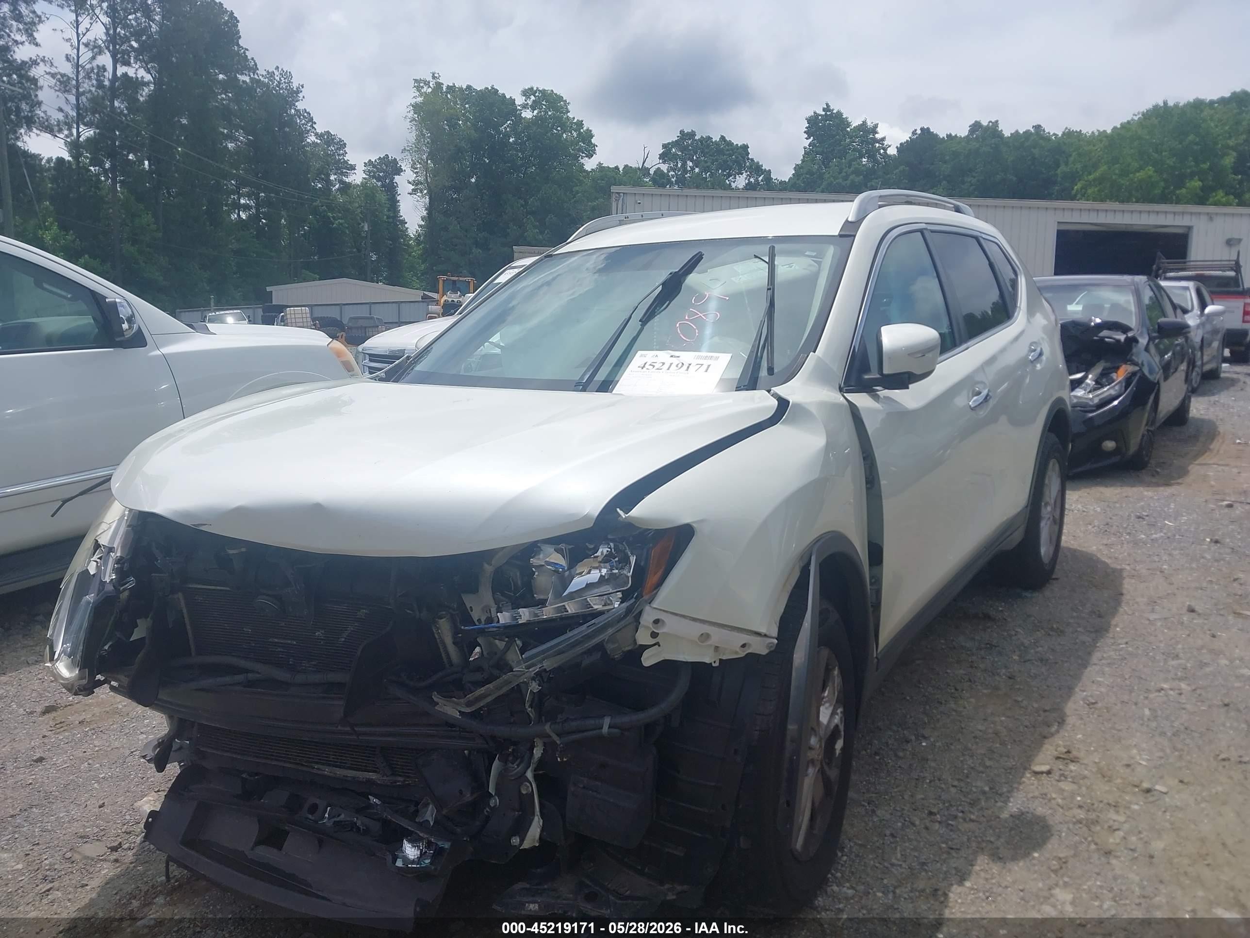 2015 Nissan Rogue Sv White vin: 5N1AT2MV7FC765089