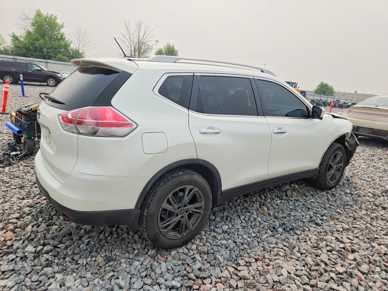 2015 Nissan Rogue Sl White vin: 5N1AT2MV7FC860638