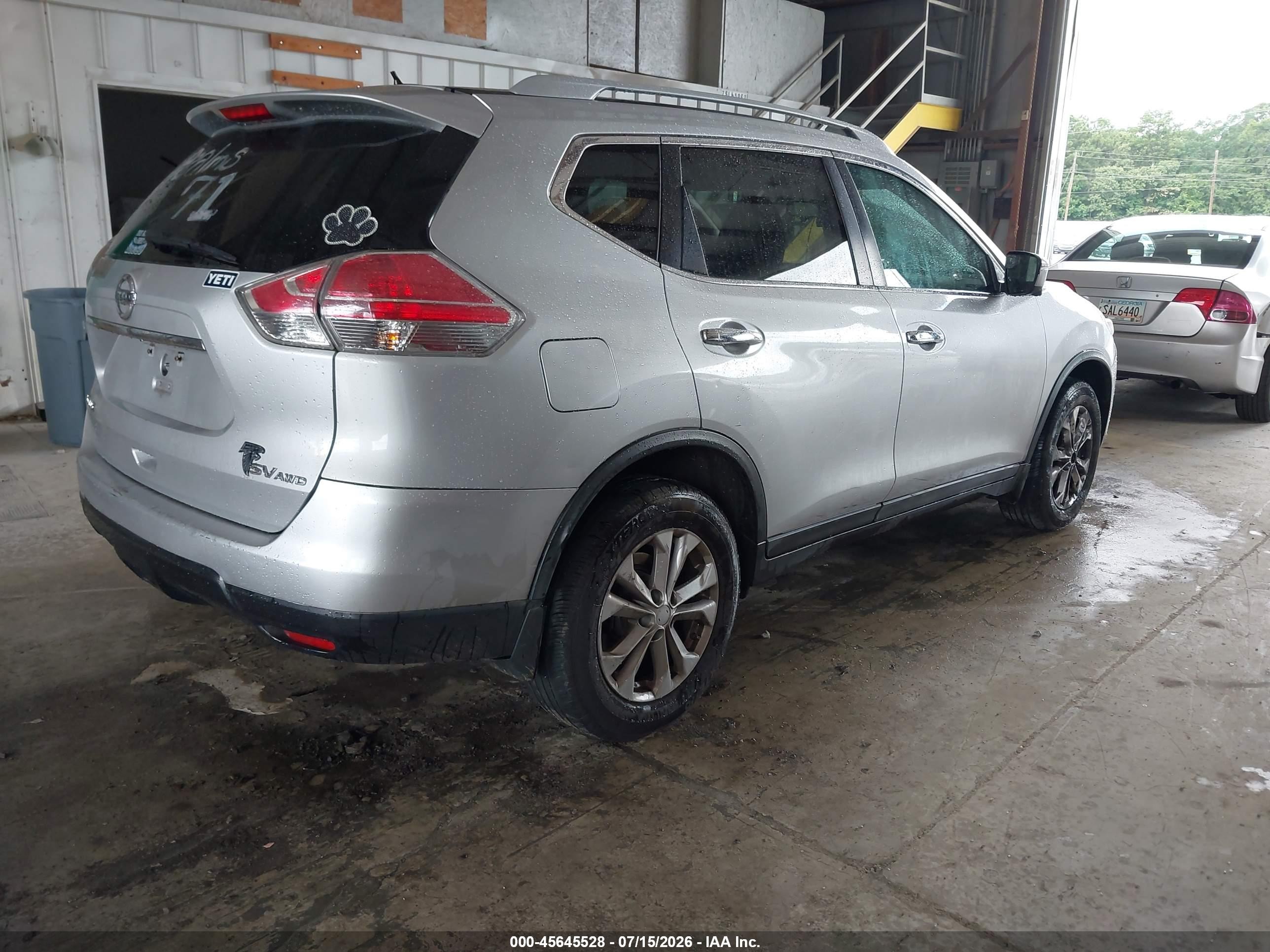 2015 Nissan Rogue Sv Silver vin: 5N1AT2MV7FC876273
