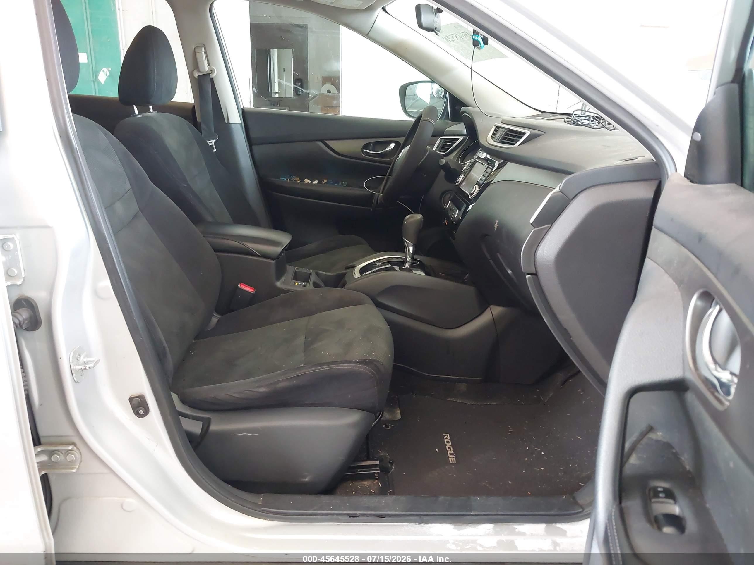 2015 Nissan Rogue Sv Silver vin: 5N1AT2MV7FC876273