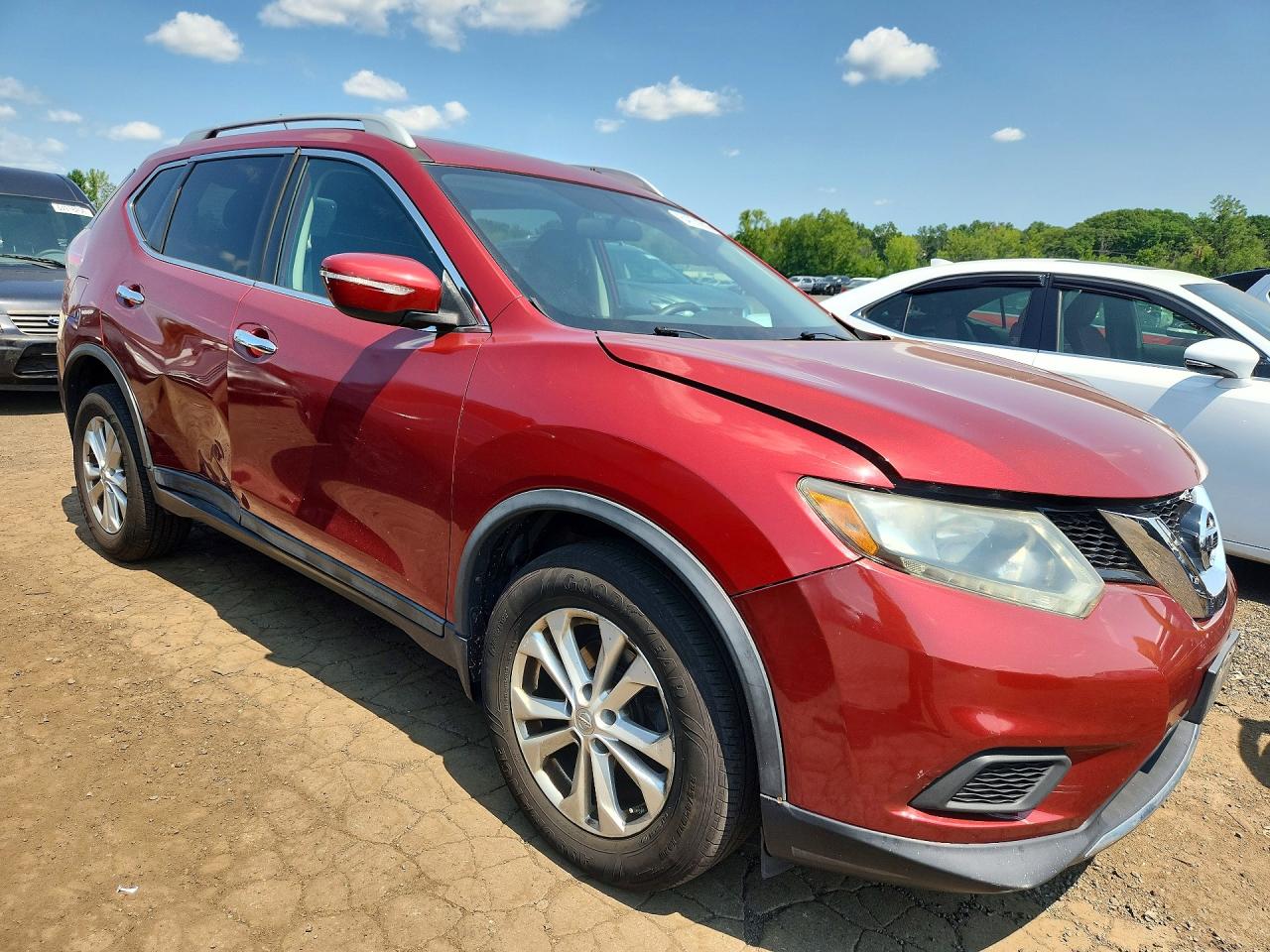 2015 Nissan Rogue Sv Красный vin: 5N1AT2MV7FC893199
