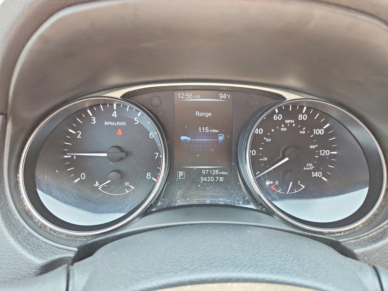 2015 Nissan Rogue Sv Красный vin: 5N1AT2MV7FC893199