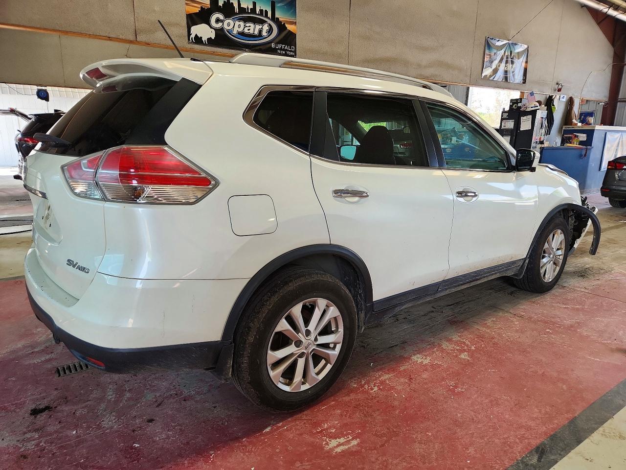 2015 Nissan Rogue Sv White vin: 5N1AT2MV7FC909269